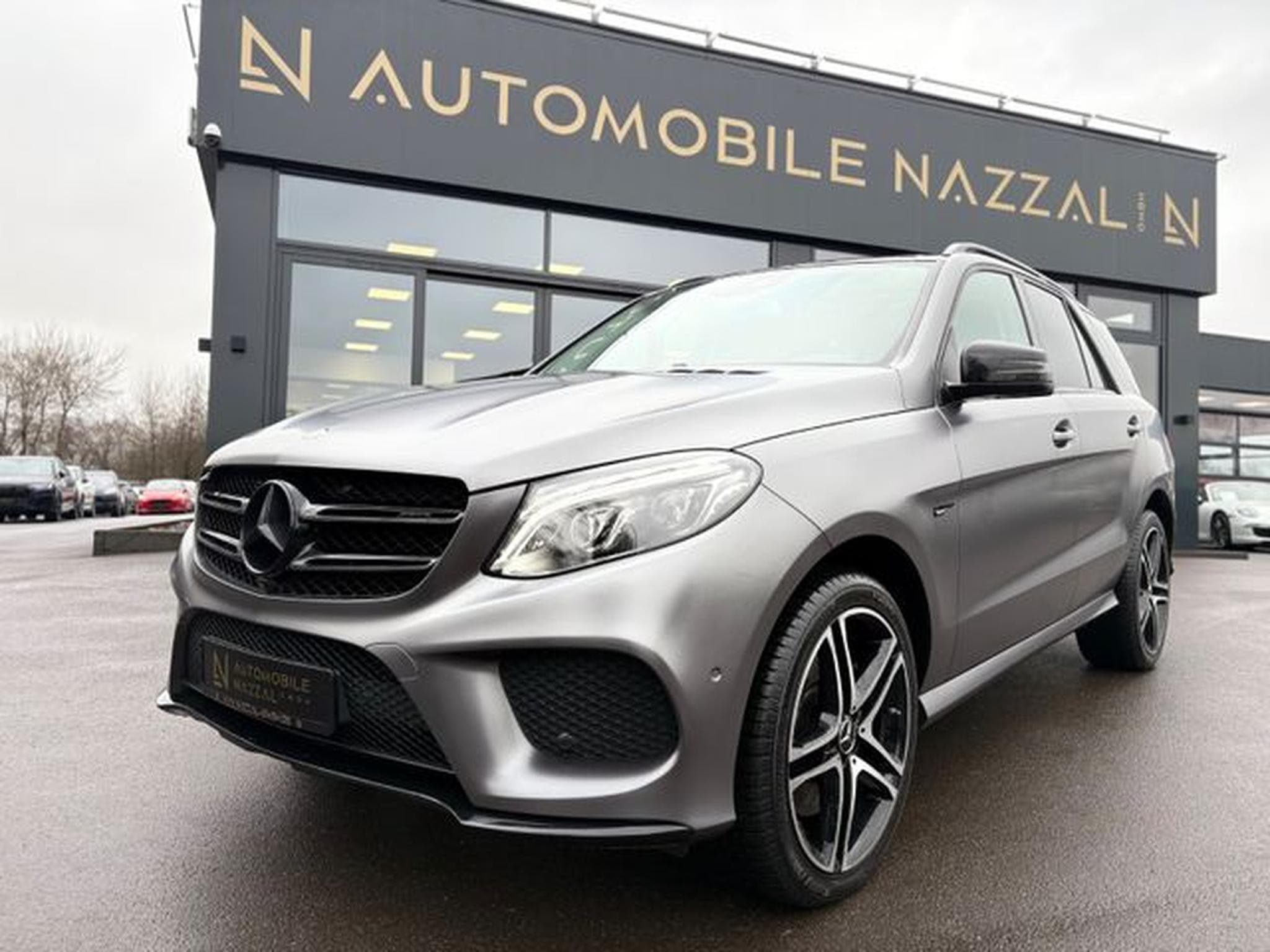 Mercedes GLE 43 AMG GLE 43 AMG 4MATIC* KAMERA*AHK*21 Z.*KEYLESS*PANO (2017) - Photo 2