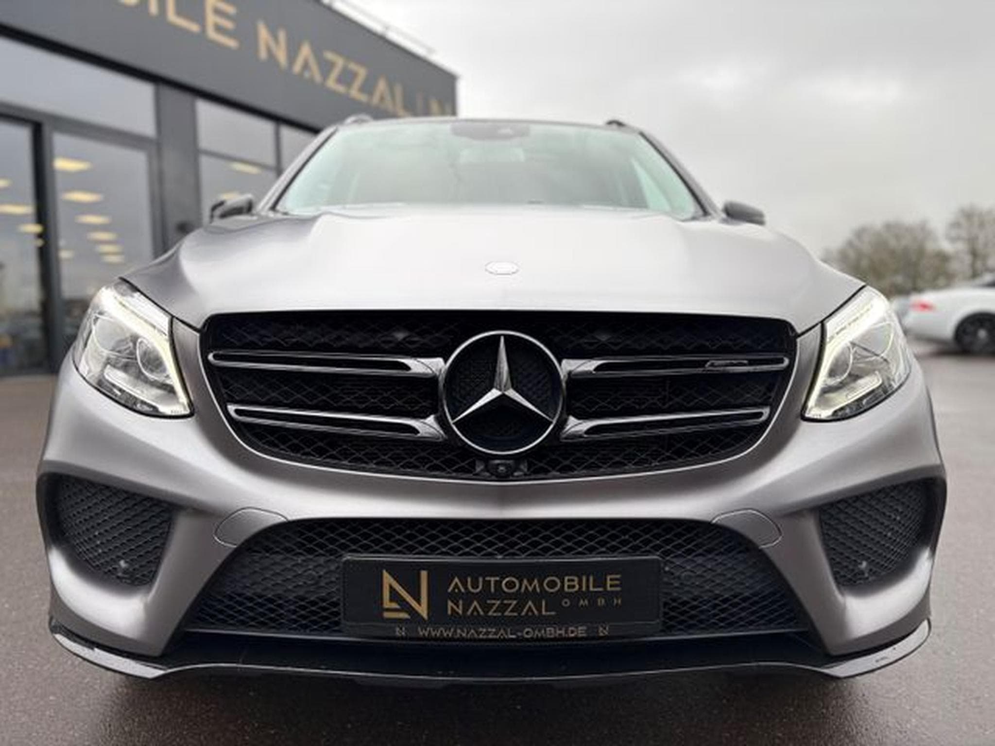 Mercedes GLE 43 AMG GLE 43 AMG 4MATIC* KAMERA*AHK*21 Z.*KEYLESS*PANO (2017) - Photo 4