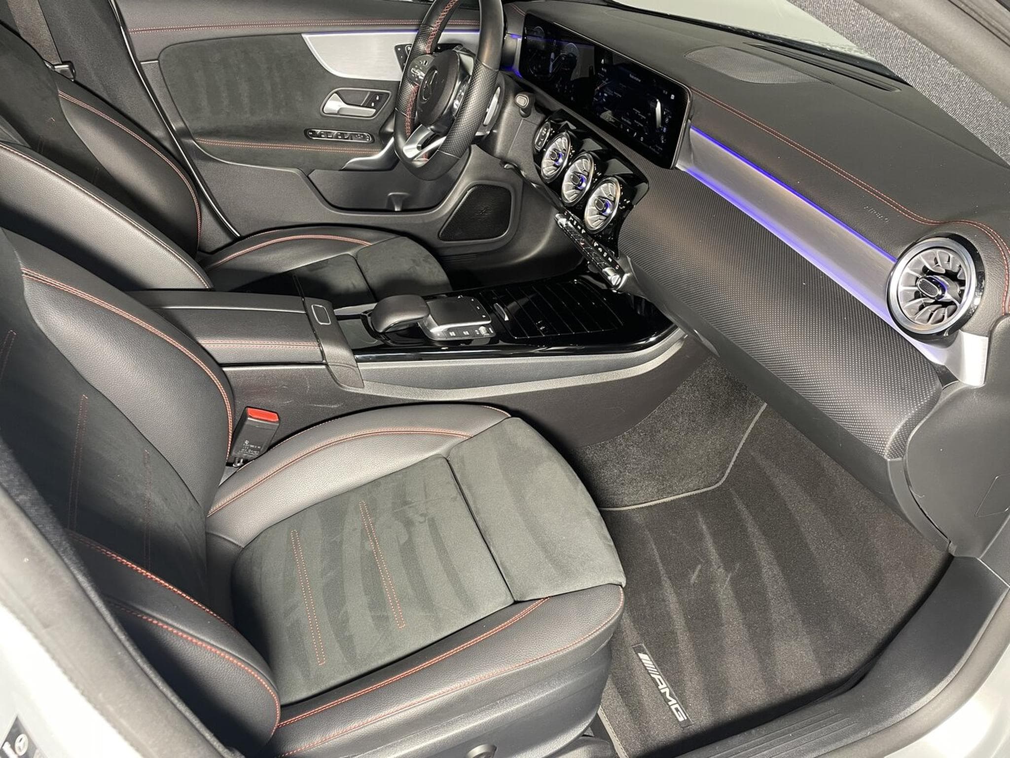 Mercedes CLA 200 AMG LINE GPS AMGLINE (2021) - Photo 10