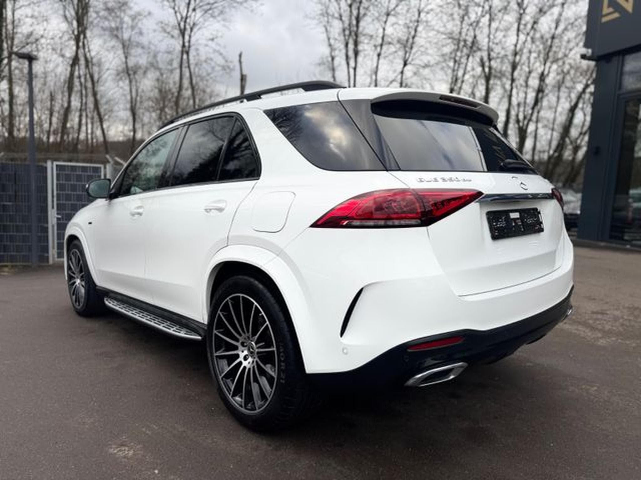 Mercedes GLE 350 GLE350de 4M*AMG-LINE*NIGHT*AHK*21.ZOLL* (2020) - Foto 10
