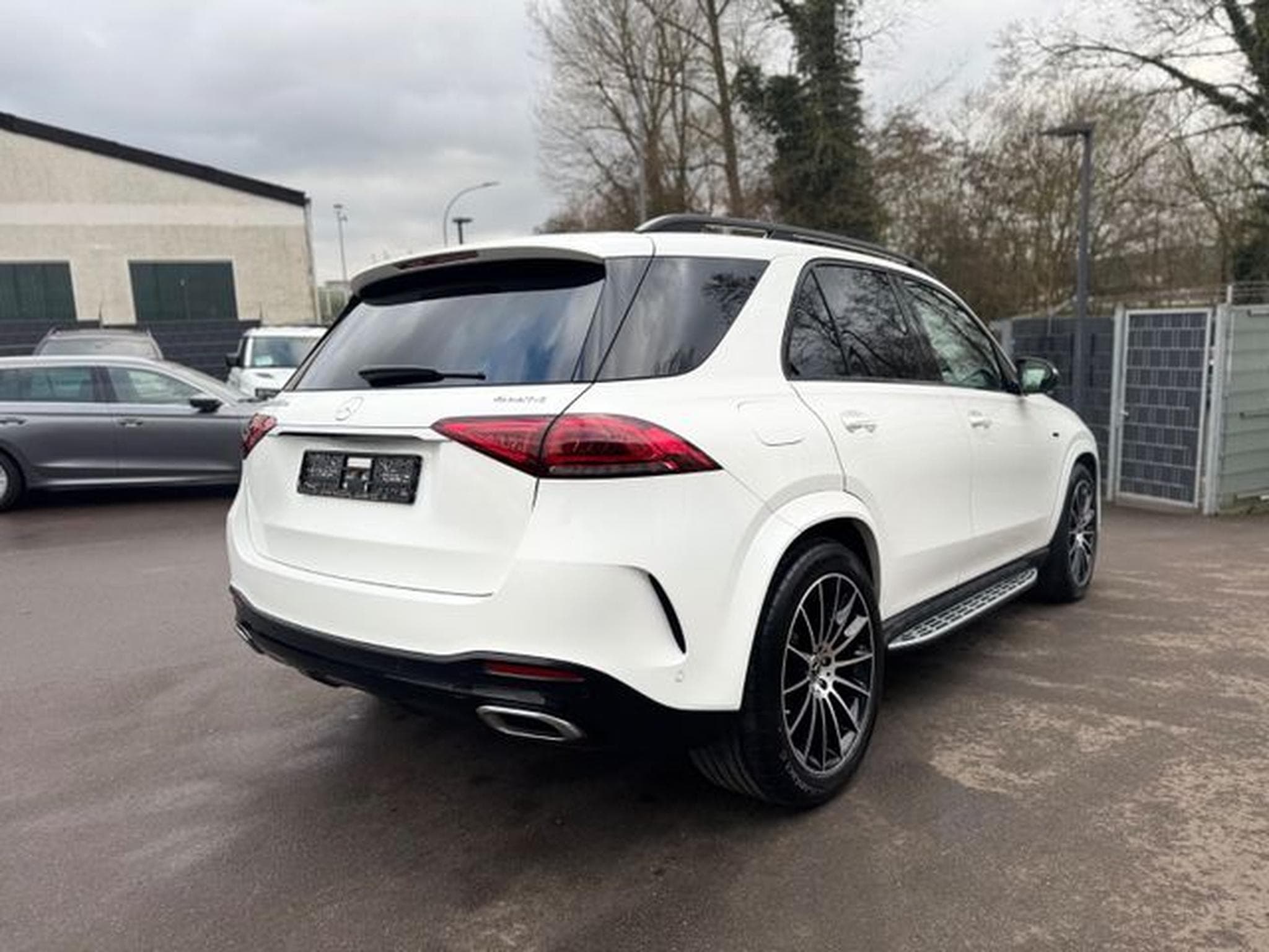 Mercedes GLE 350 GLE350de 4M*AMG-LINE*NIGHT*AHK*21.ZOLL* (2020) - Foto 6