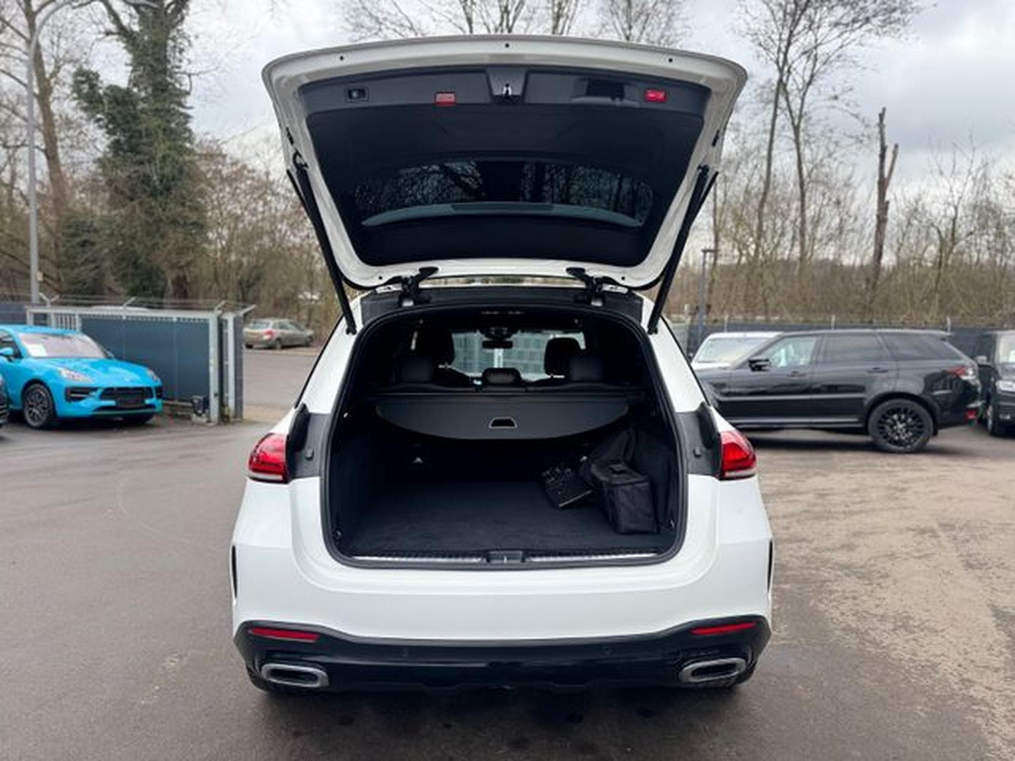 Mercedes GLE 350 GLE350de 4M*AMG-LINE*NIGHT*AHK*21.ZOLL* (2020) - Foto 8
