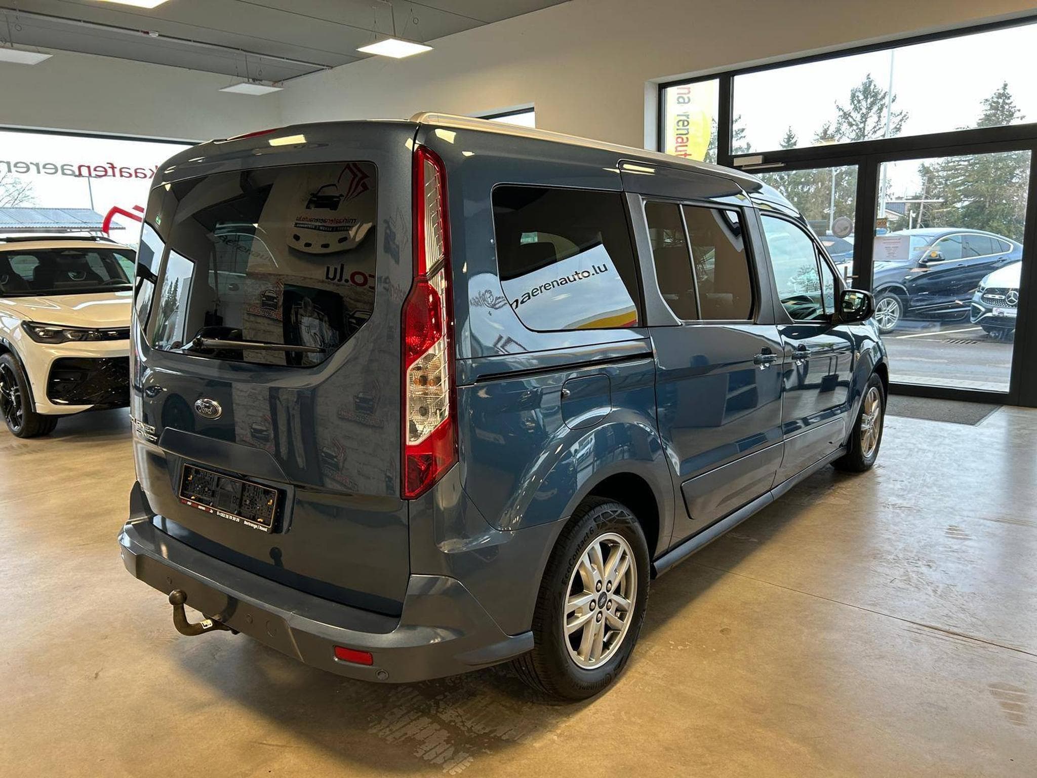 Ford Tourneo Grand Tourneo Connect (2021) - Photo 3