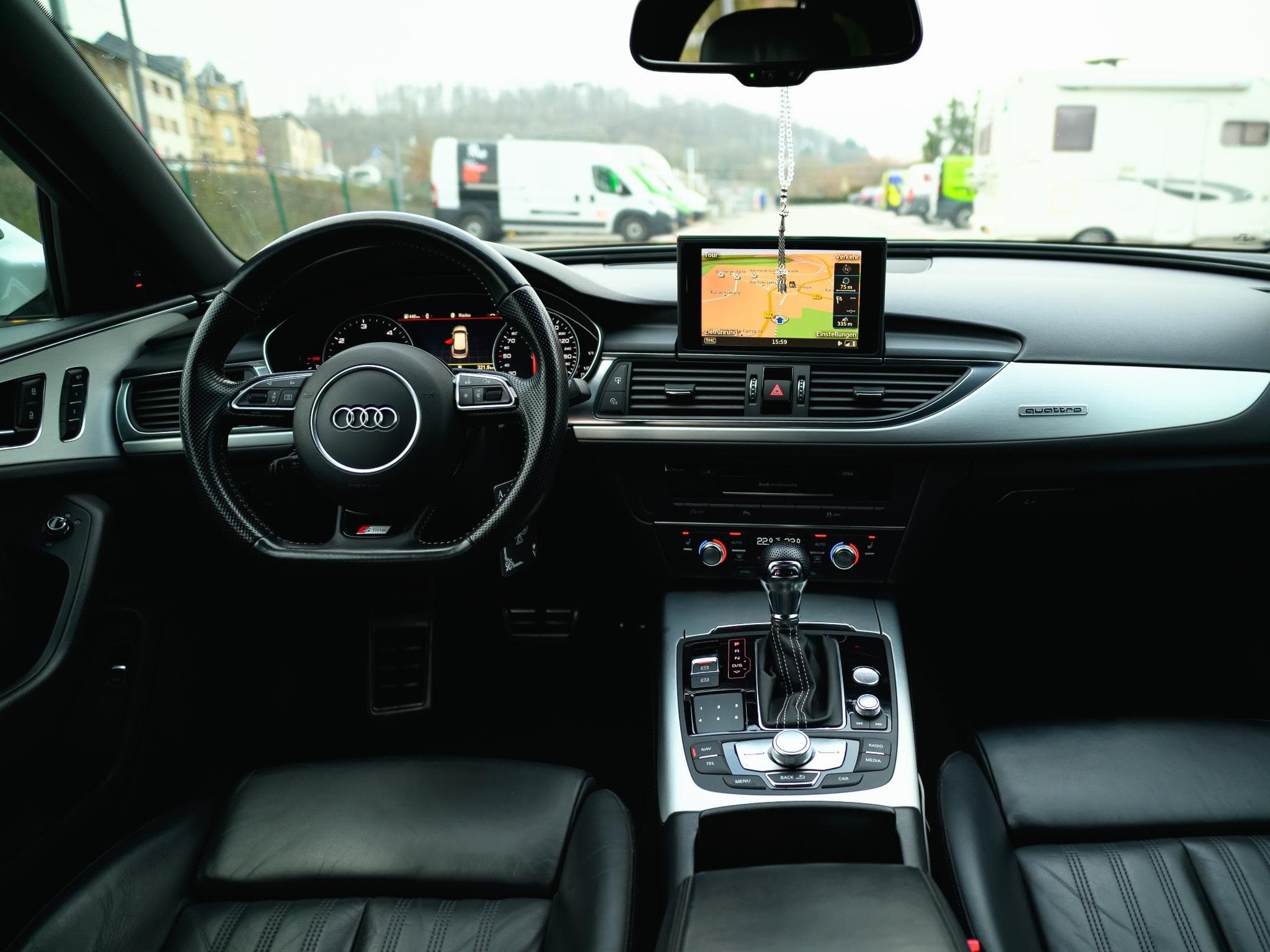 Audi A6 S-line (2017) - Photo 9