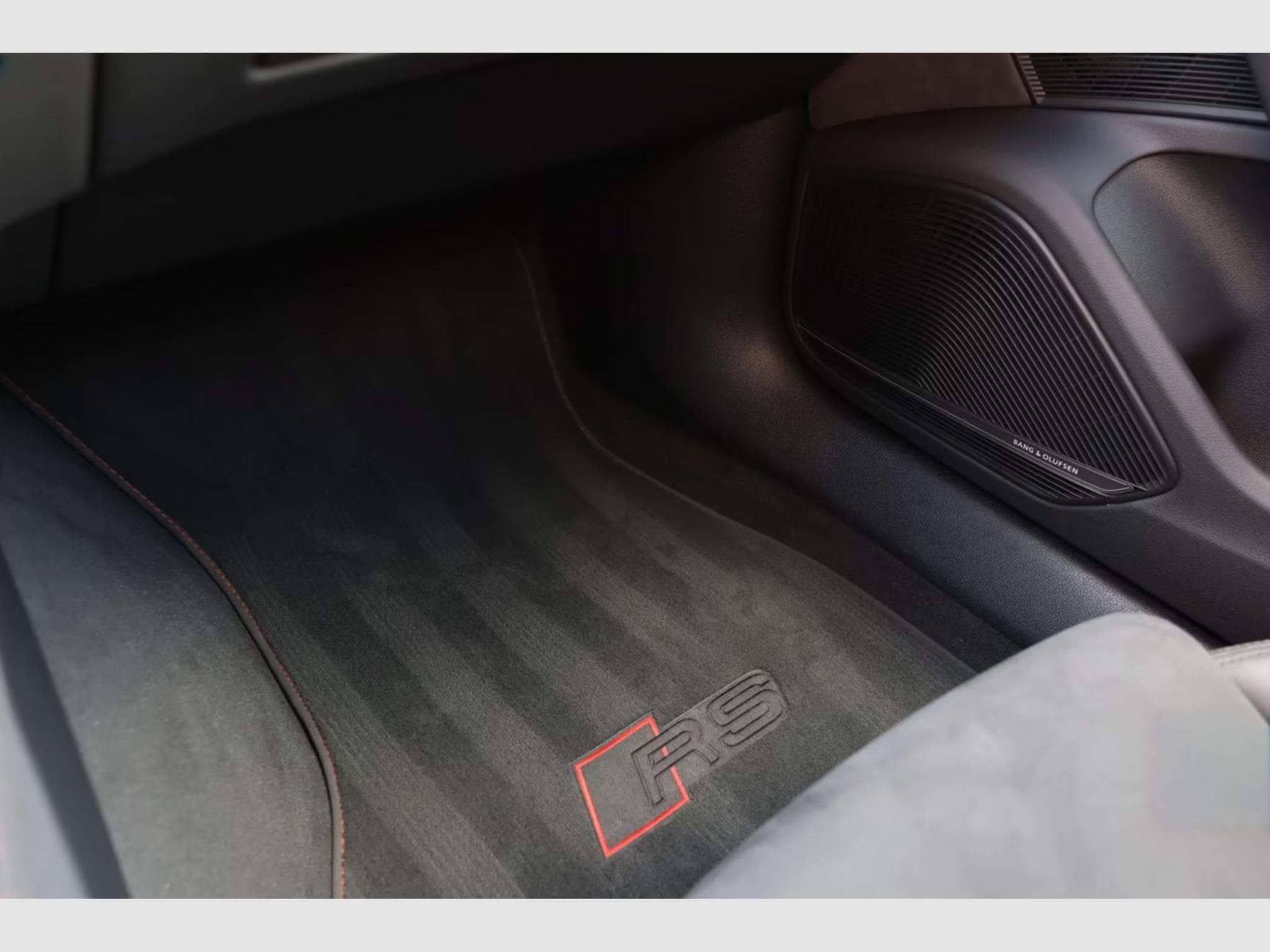 Audi RS4 Competition PLUS (2023) - Foto 11