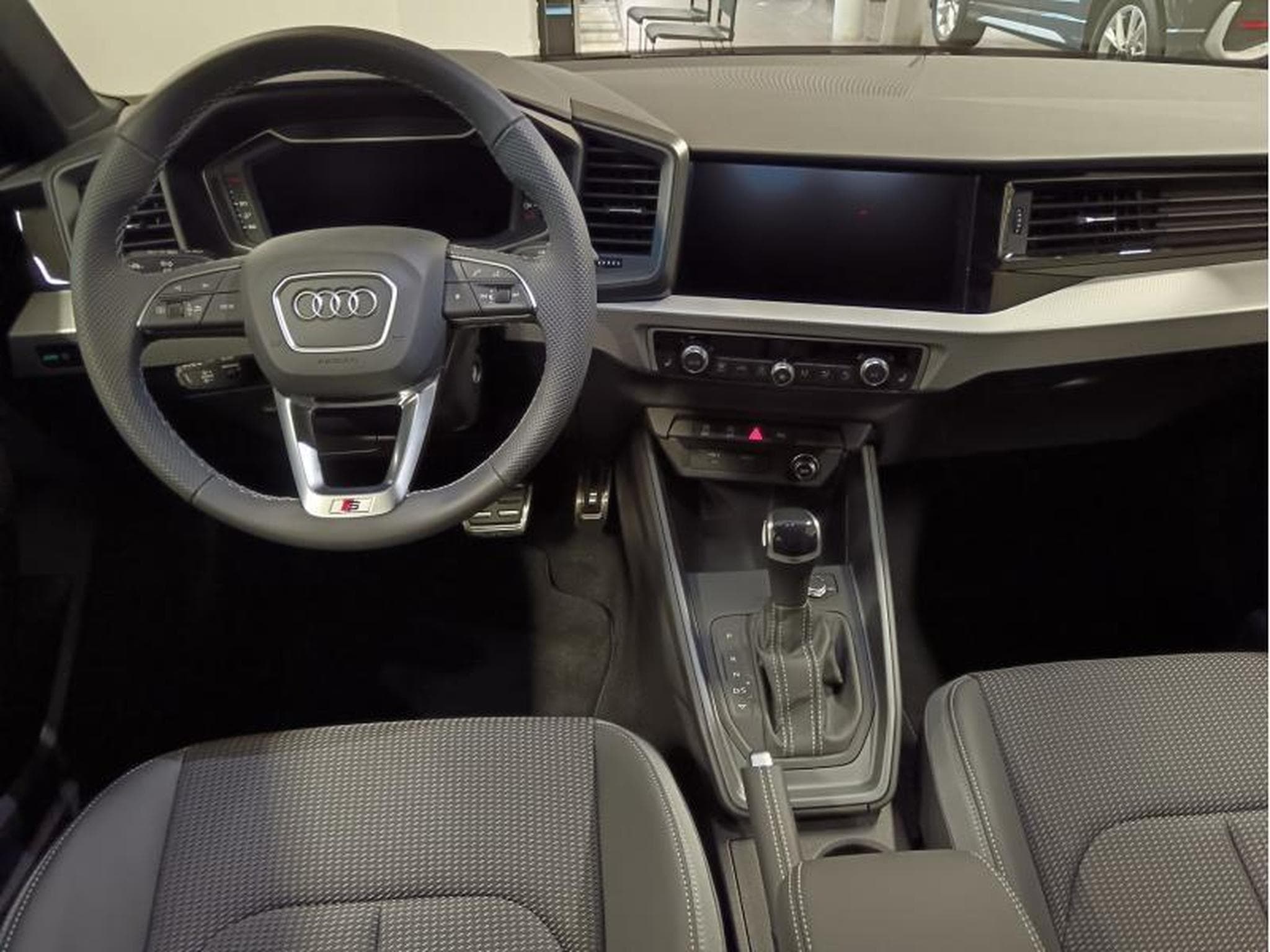 Audi A1 Allstreet TFSI s-tronic (2026) - Photo 8
