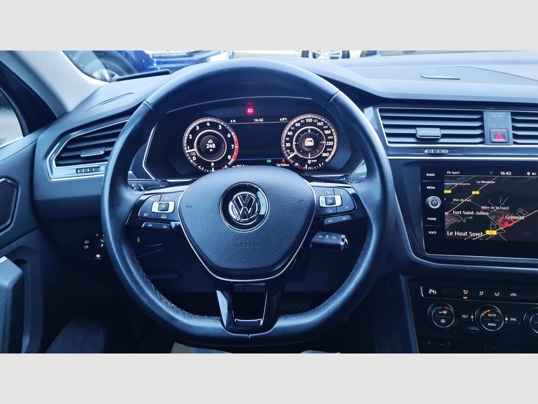 VW Tiguan 2.0 TSI 180CH HIGHLINE 4MOTION DSG7 (2018) - Photo 18