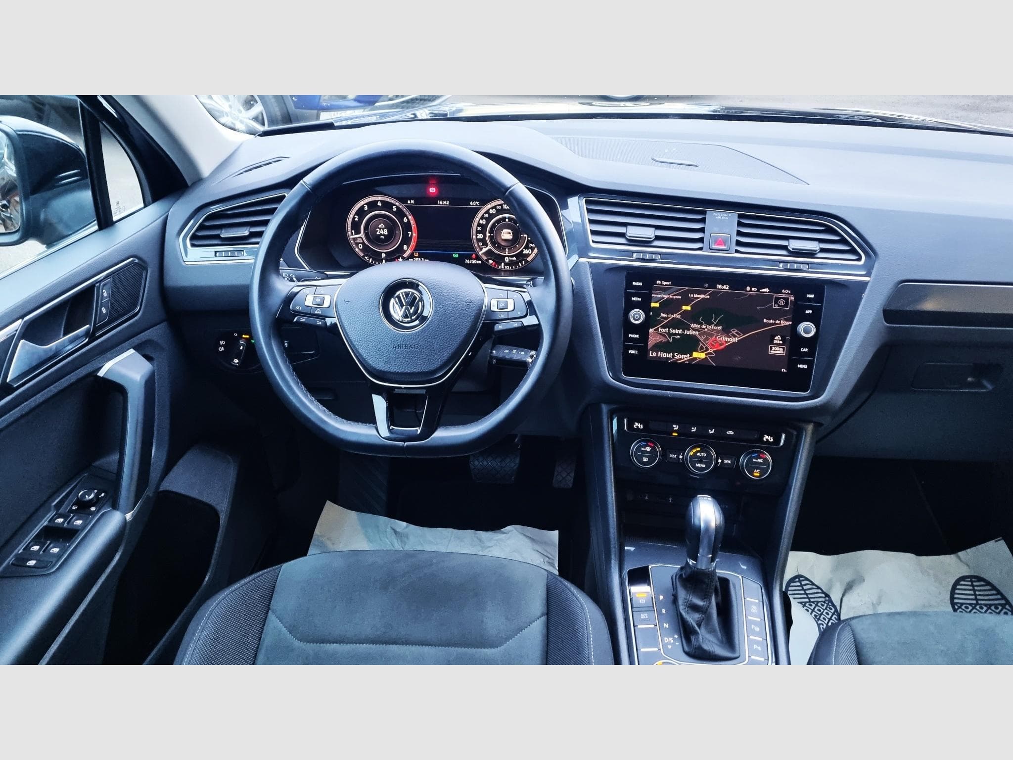 VW Tiguan 2.0 TSI 180CH HIGHLINE 4MOTION DSG7 (2018) - Photo 17