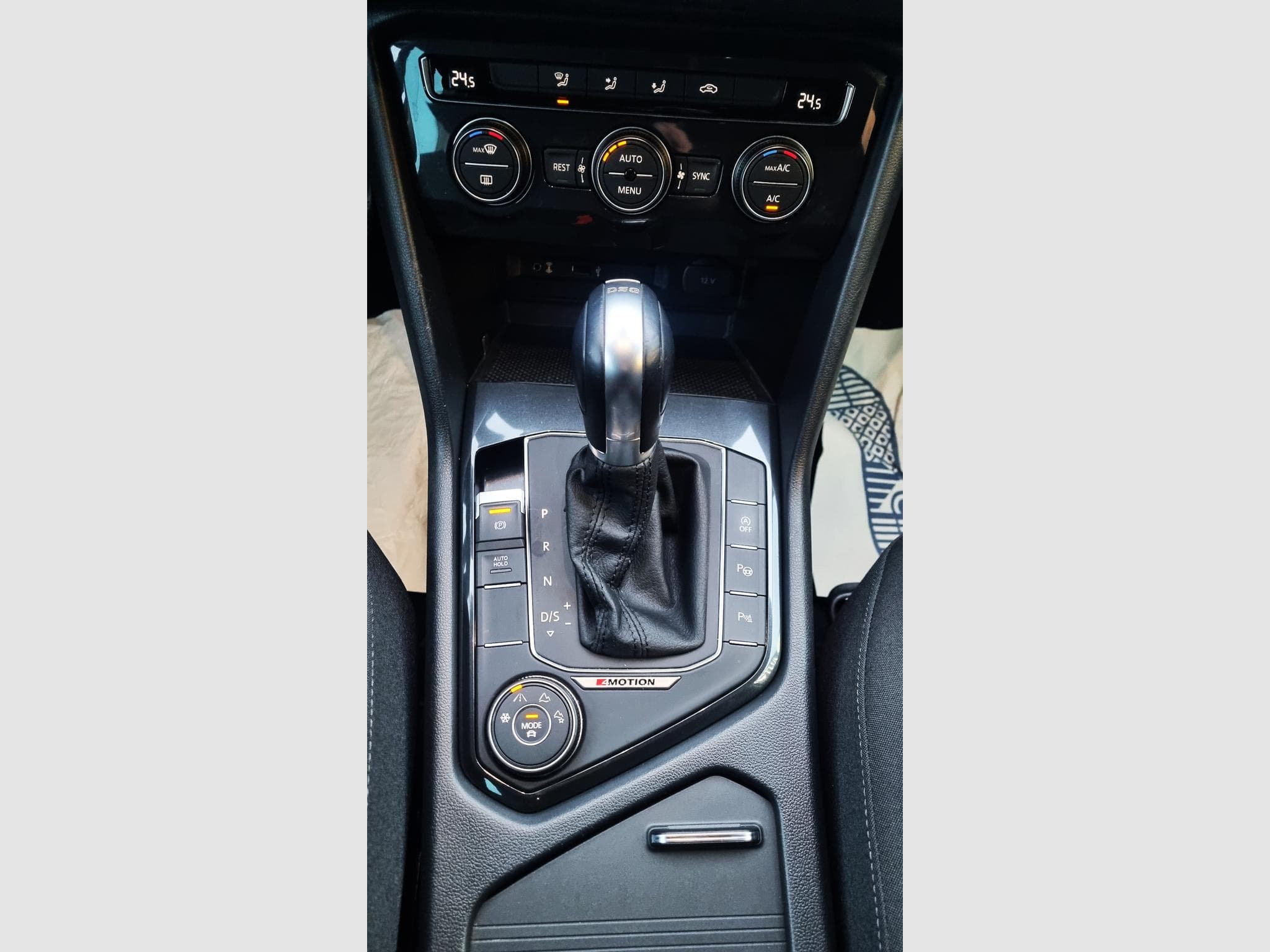 VW Tiguan 2.0 TSI 180CH HIGHLINE 4MOTION DSG7 (2018) - Photo 23