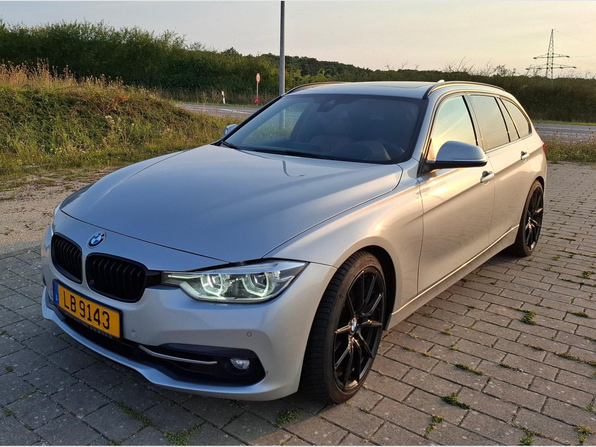 BMW 325 M Performance (2015) - Photo 1