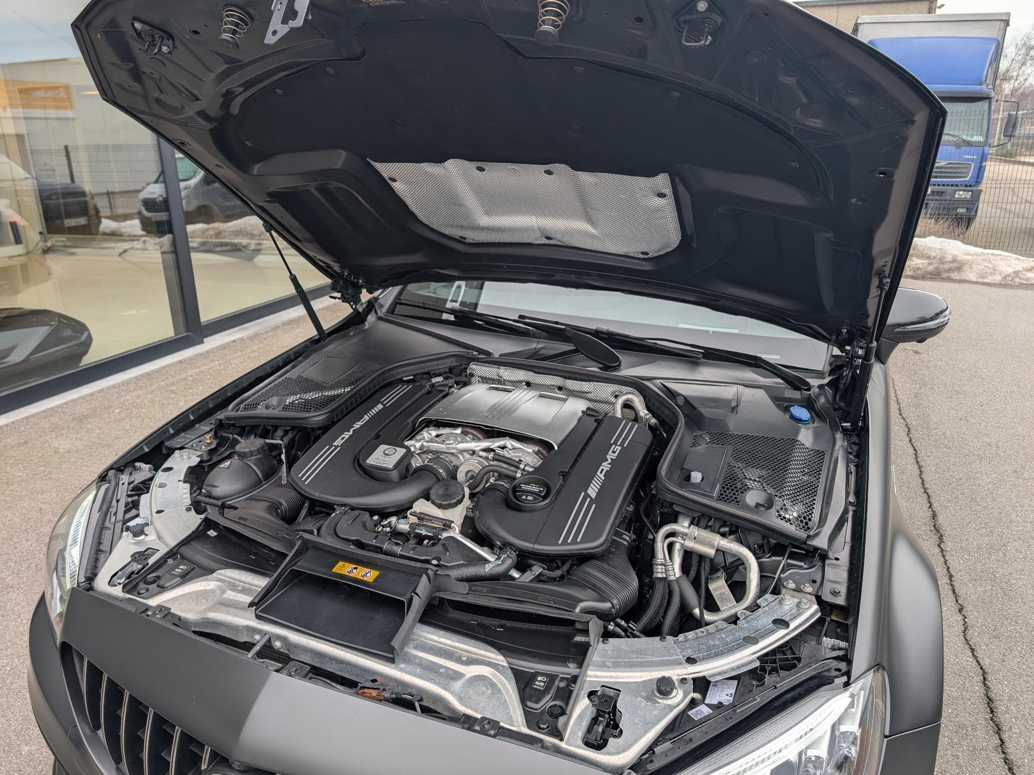 Mercedes C 63 AMG S Full options (2023) - Photo 19