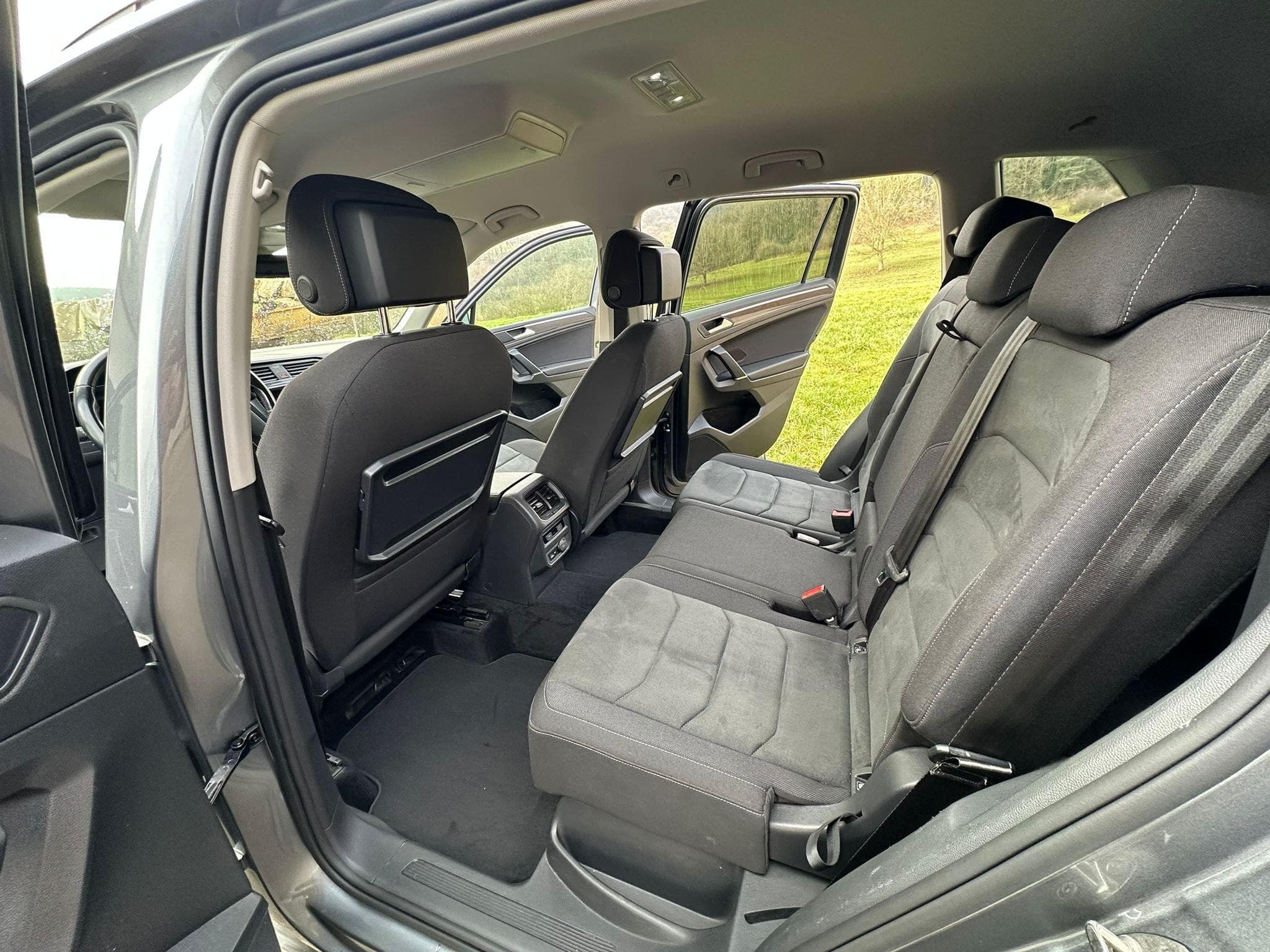 VW Tiguan Allspace 2.0 TDI DSG Highline 4M 240 PS (2020) - Photo 10
