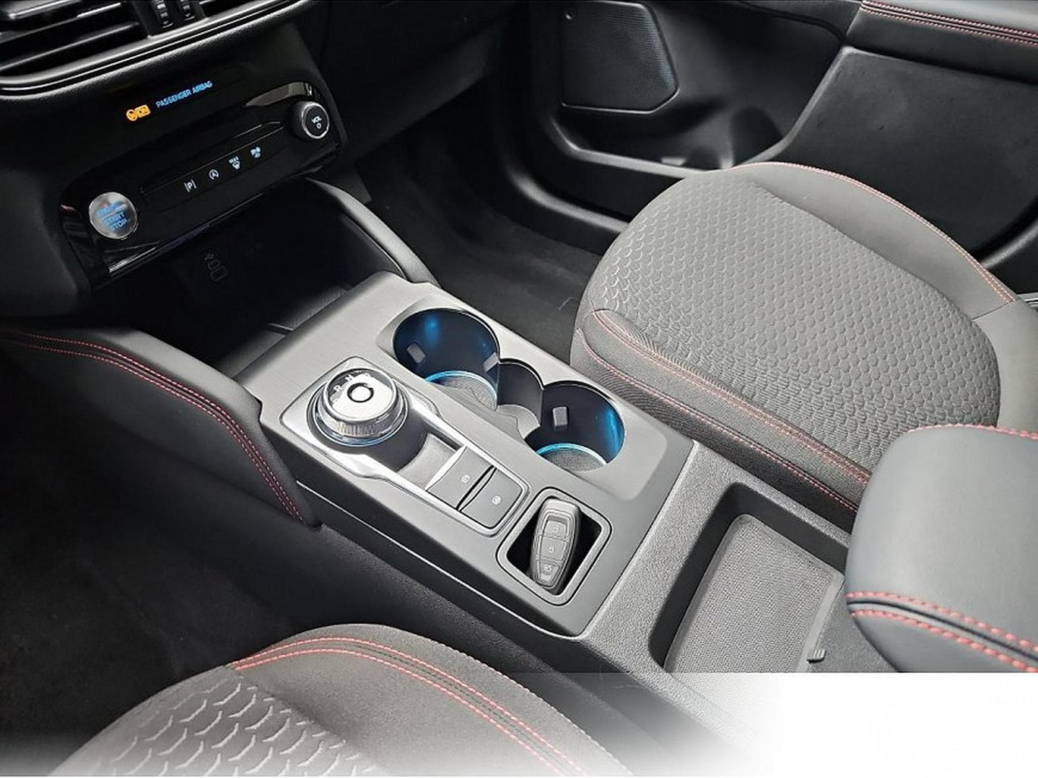 Ford Kuga (2026) - Foto 11