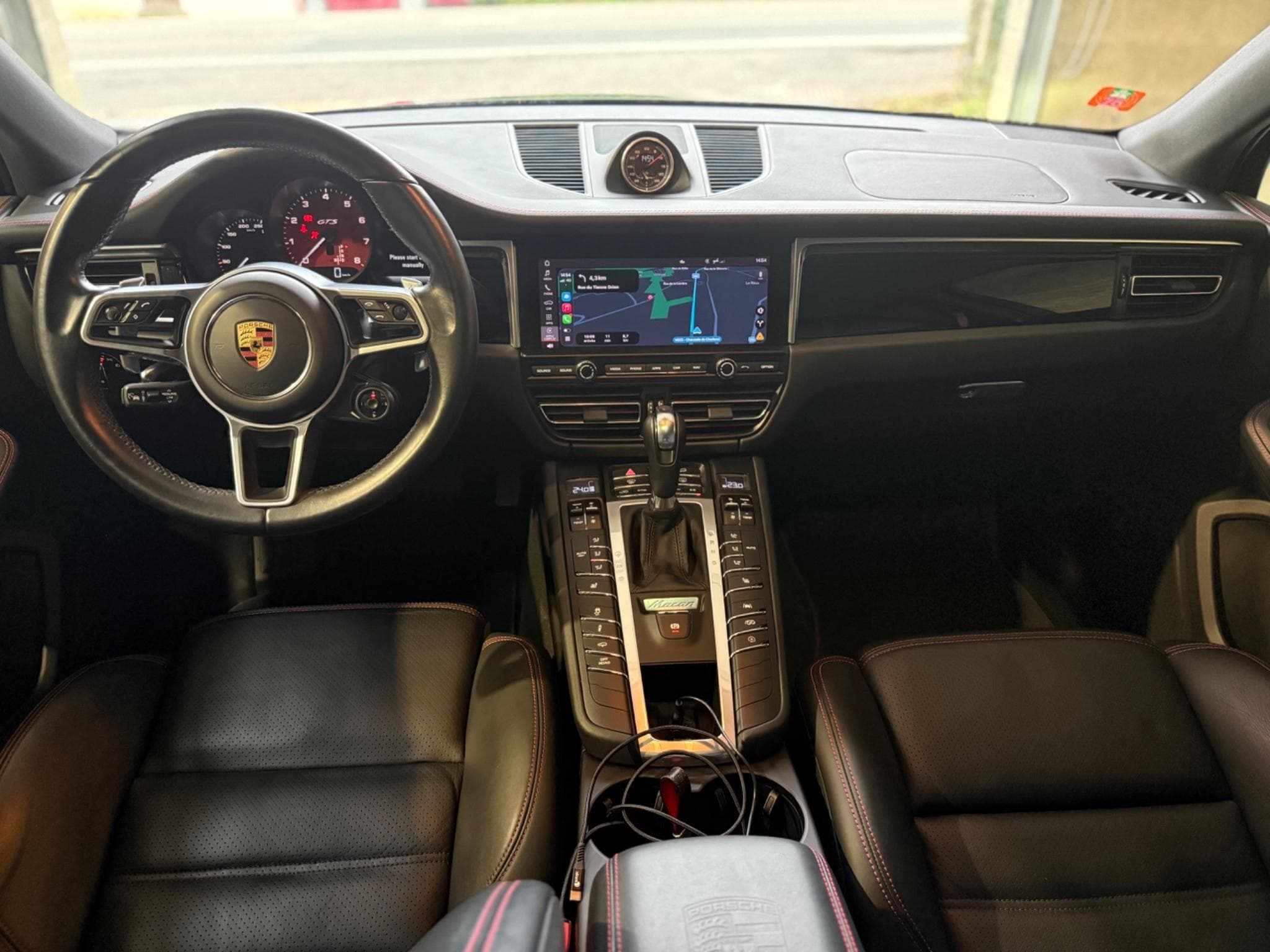 Porsche Macan GTS (2021) - Photo 9