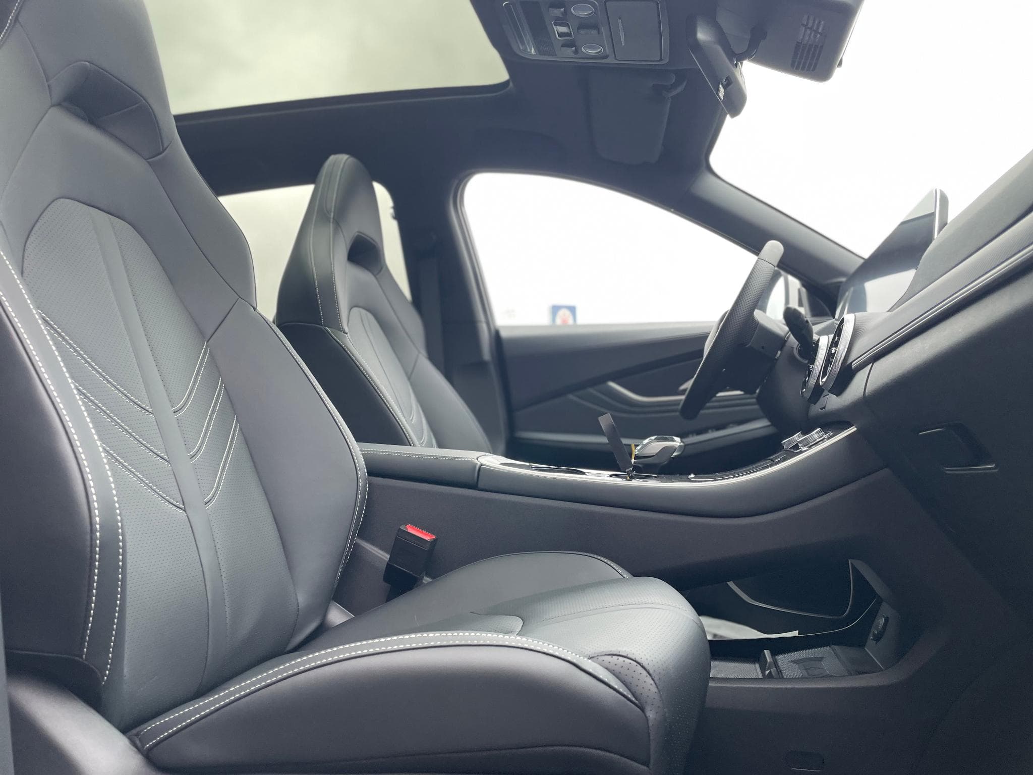 Forthing T5 EVO 1.5 Turbo HEV Hybride Auto Neuve (2027) - Photo 4