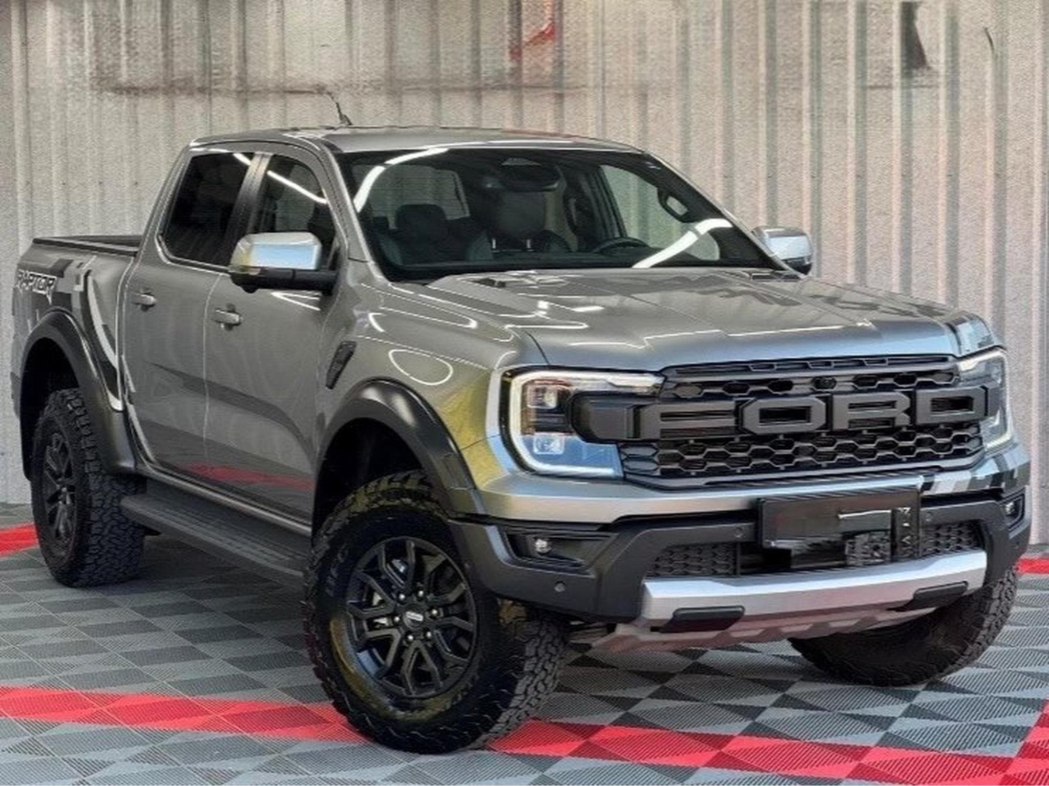 Ford Ranger Raptor (2023) - Photo 3