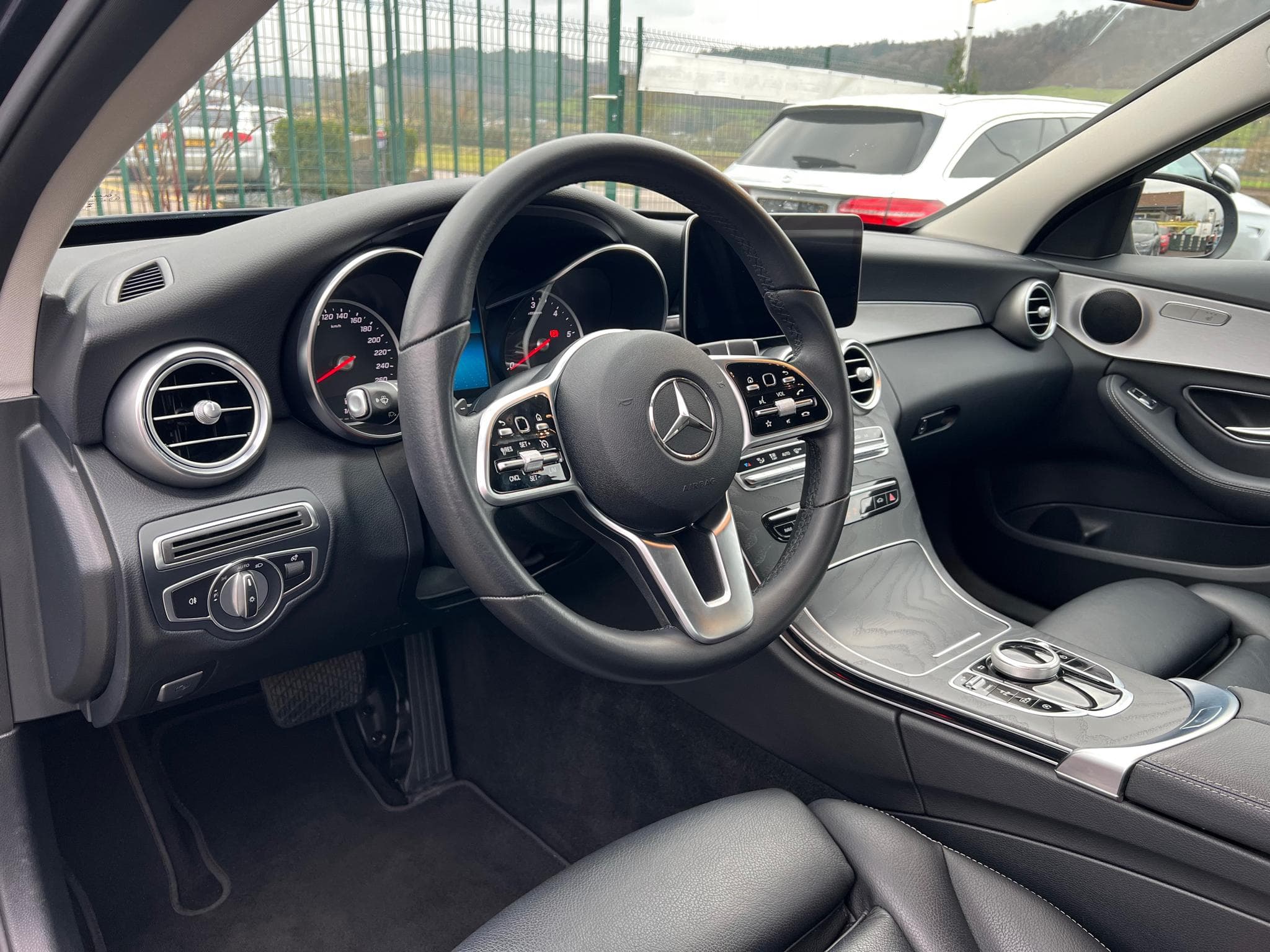 Mercedes C 200 C200d  9G-Tronic Avantgarde LED (2019) - Photo 11