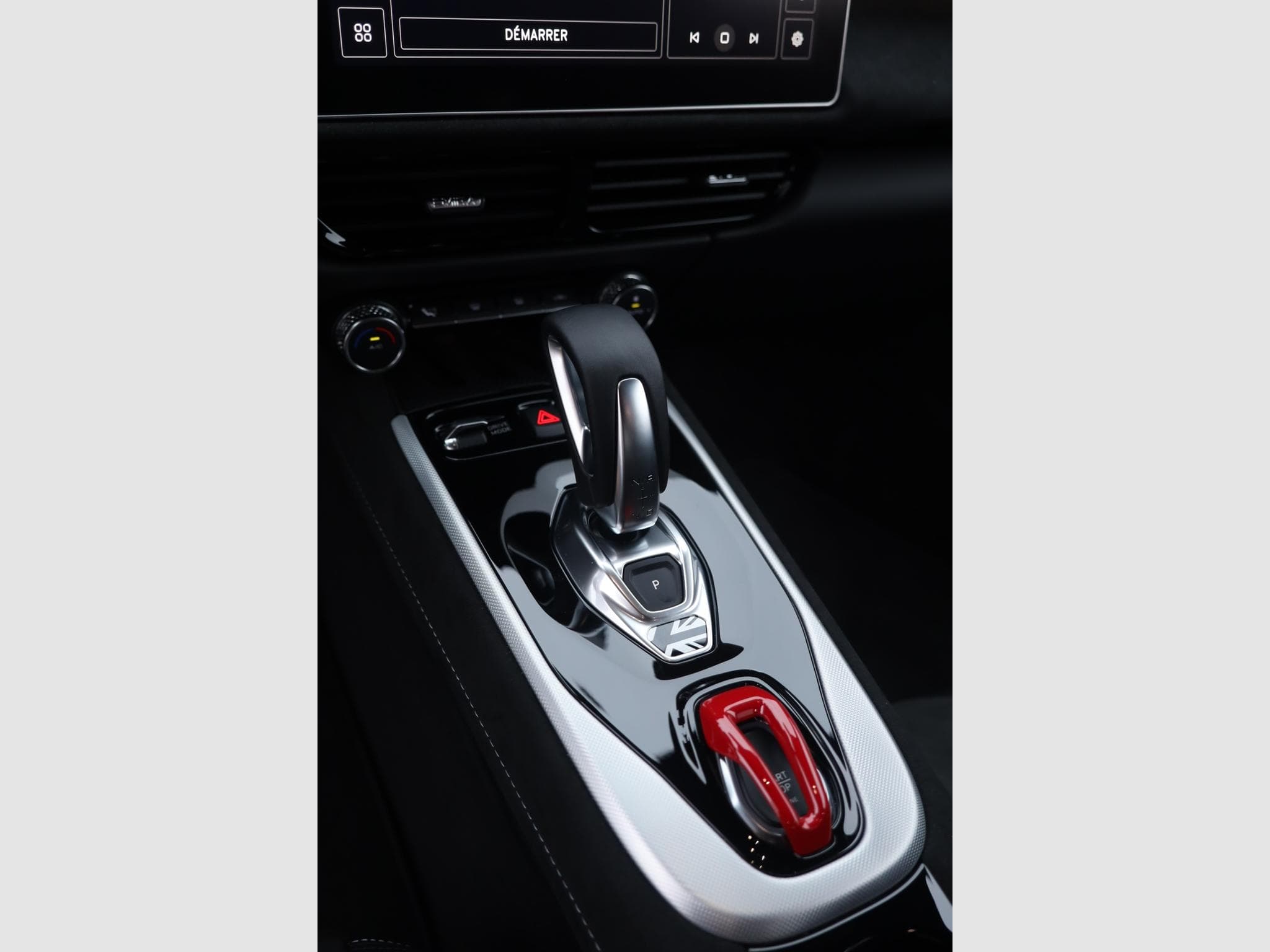Lotus Emira Turbo SE (2025) - Foto 12