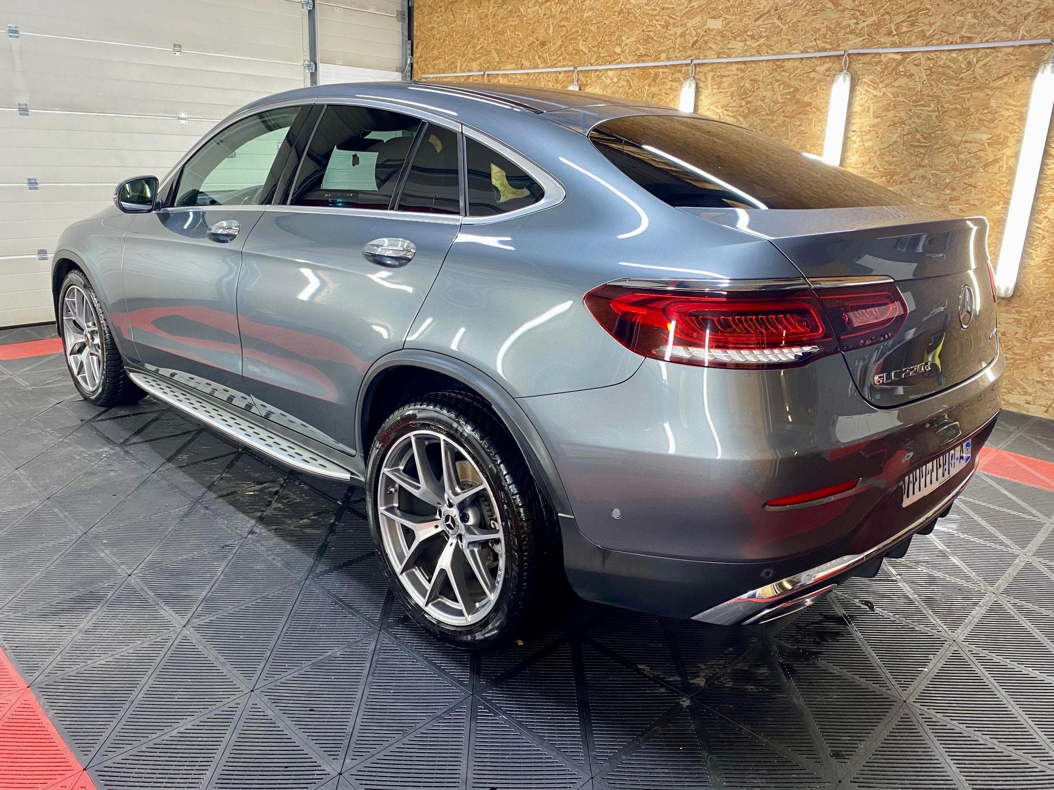 Mercedes GLC 220 4matic 9 g-tronic AMG Line (2020) - Photo 6