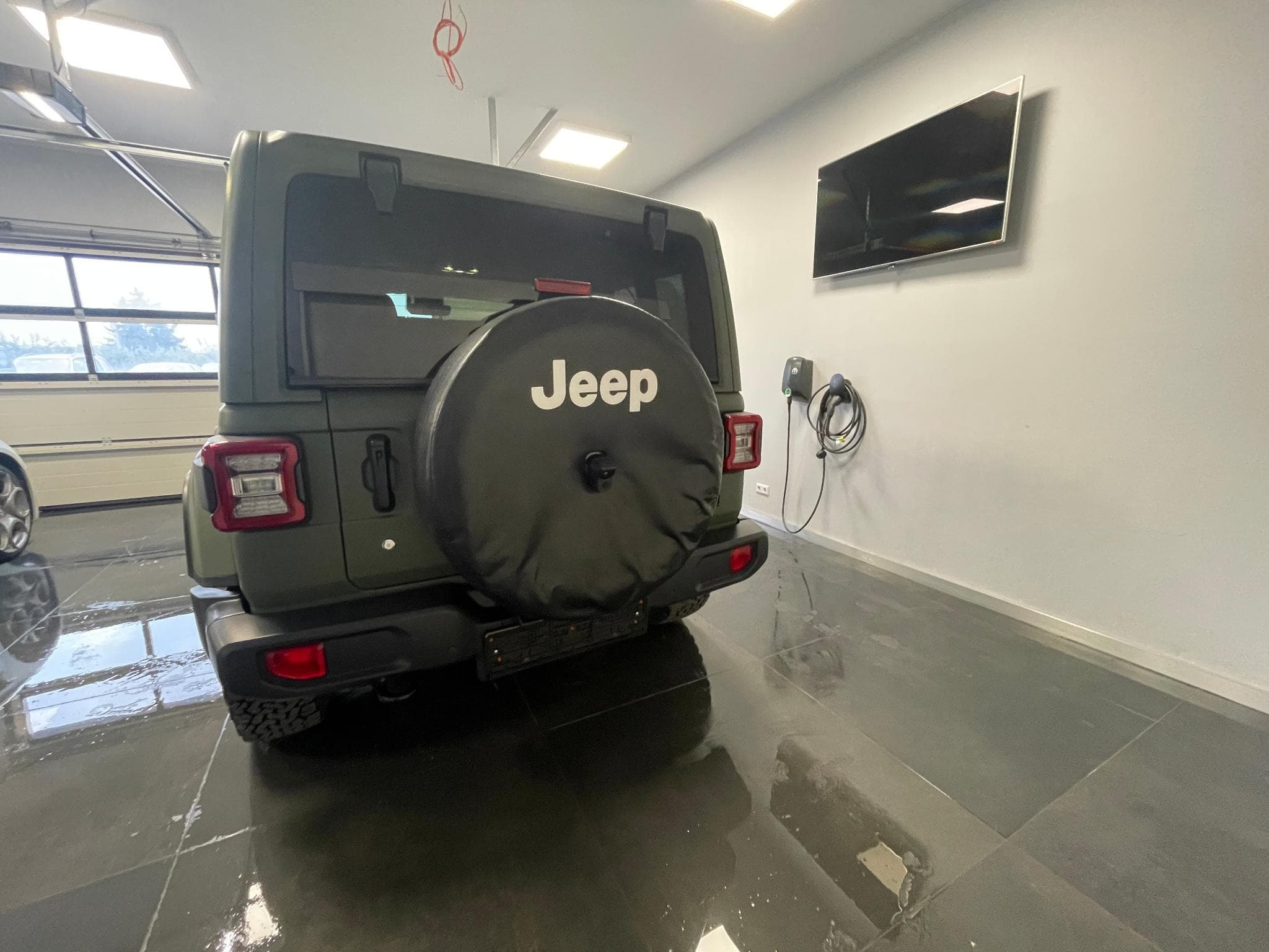 Jeep Wrangler SAHARA (2020) - Photo 5