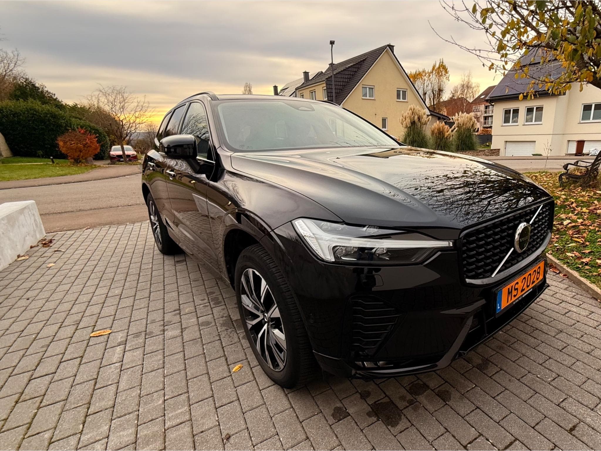Volvo XC60 Plus Dark Pano (2023) - Foto 6
