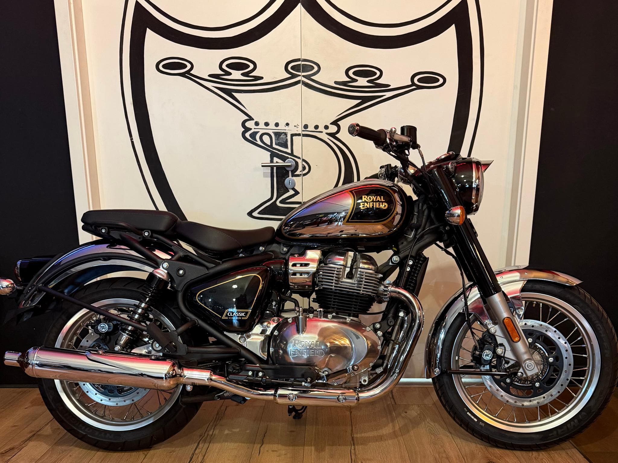 Royal Enfield Classic 650 BLACK CHROME (2027) - Foto 4