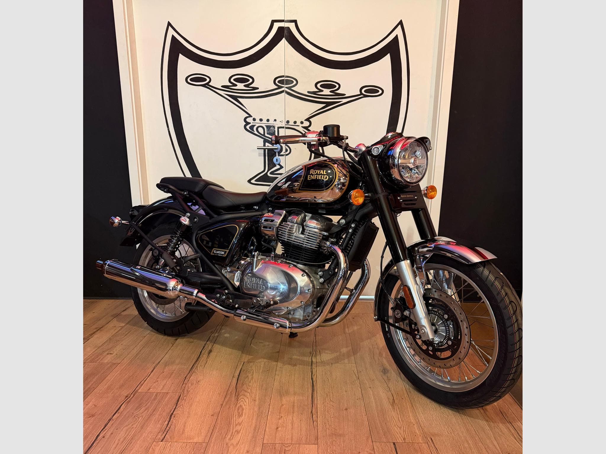 Royal Enfield Classic 650 BLACK CHROME (2027) - Foto 2