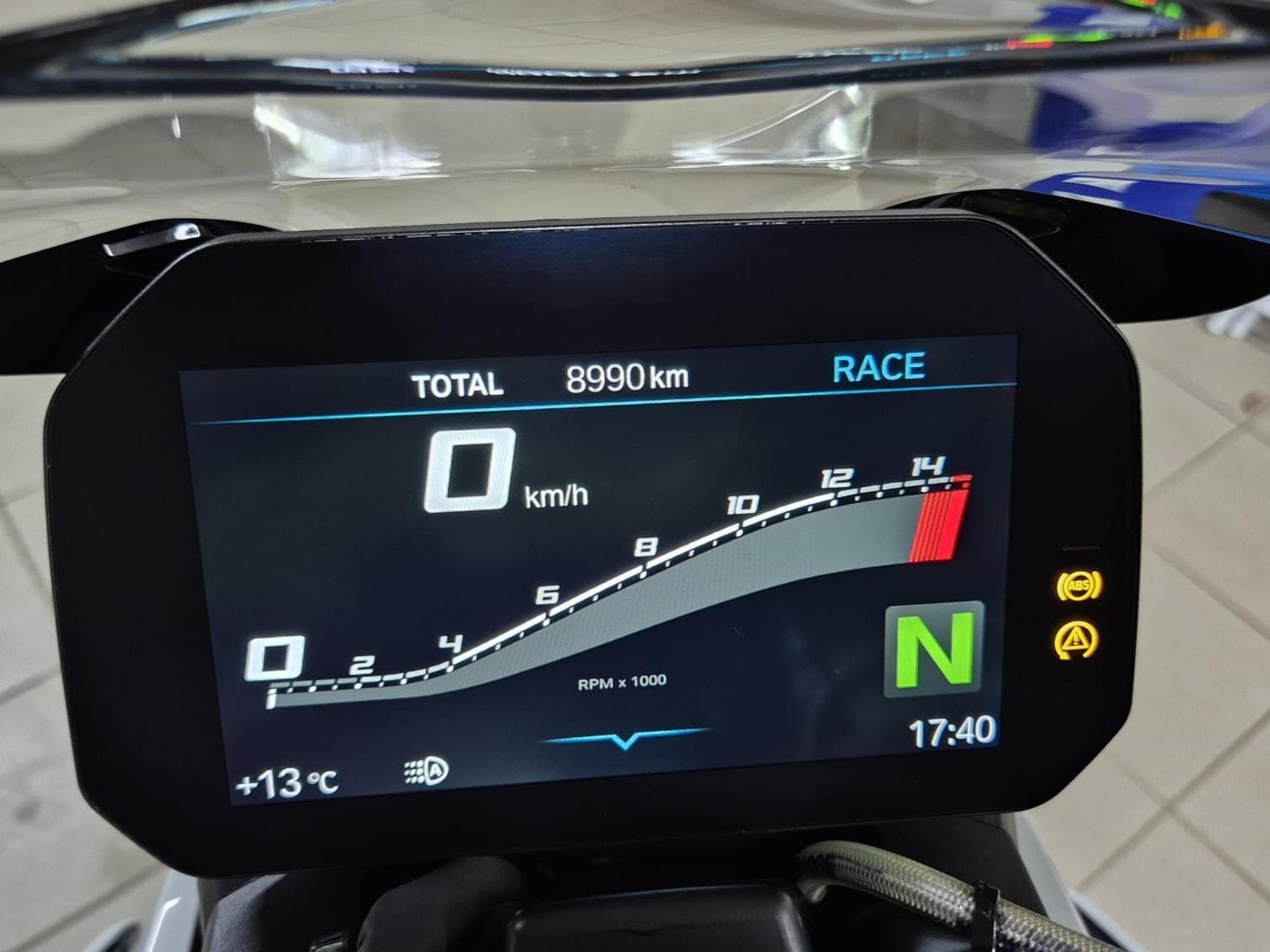 BMW M 1000R (2023) - Foto 6