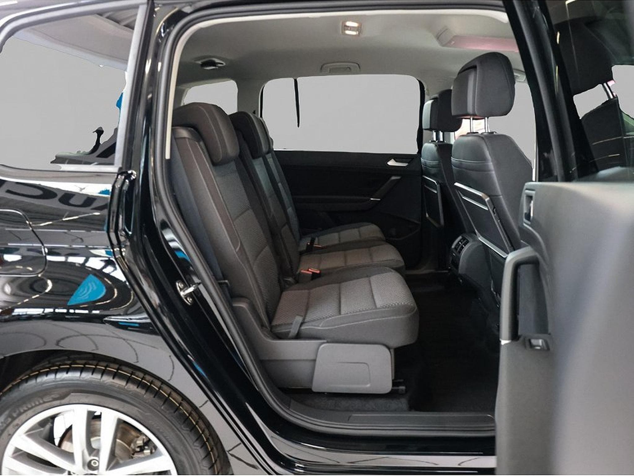 VW Touran (2026) - Photo 4