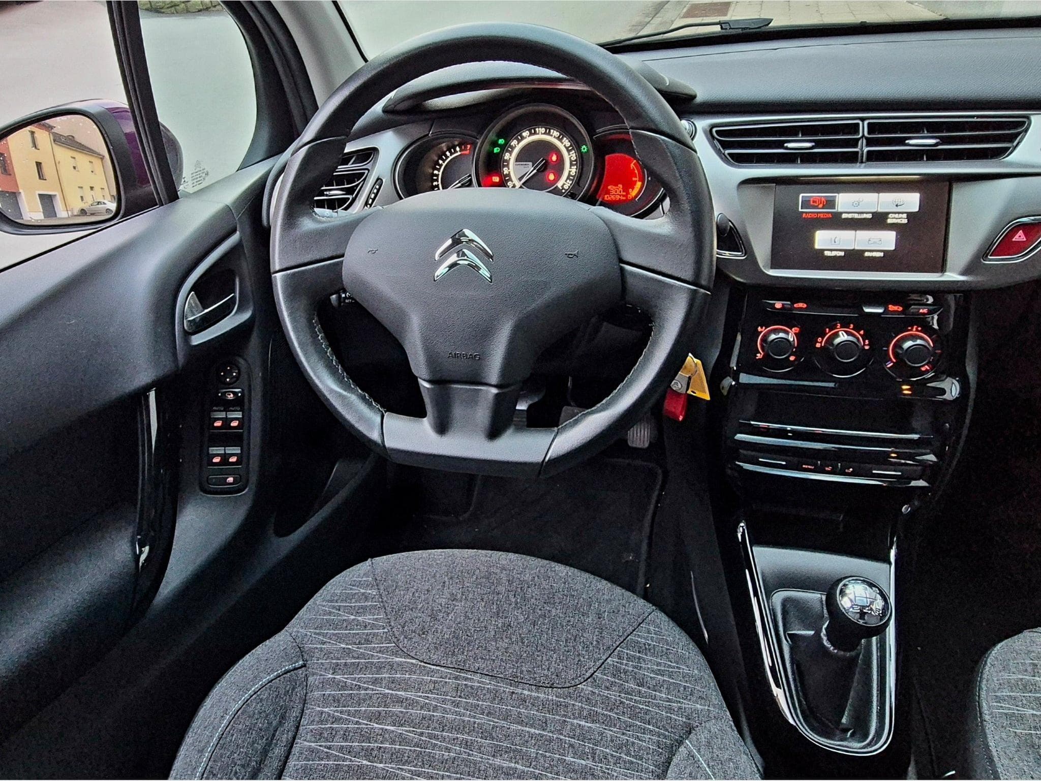 Citroën C3 1.2 Pure Tech Exclusive (2016) - Photo 6