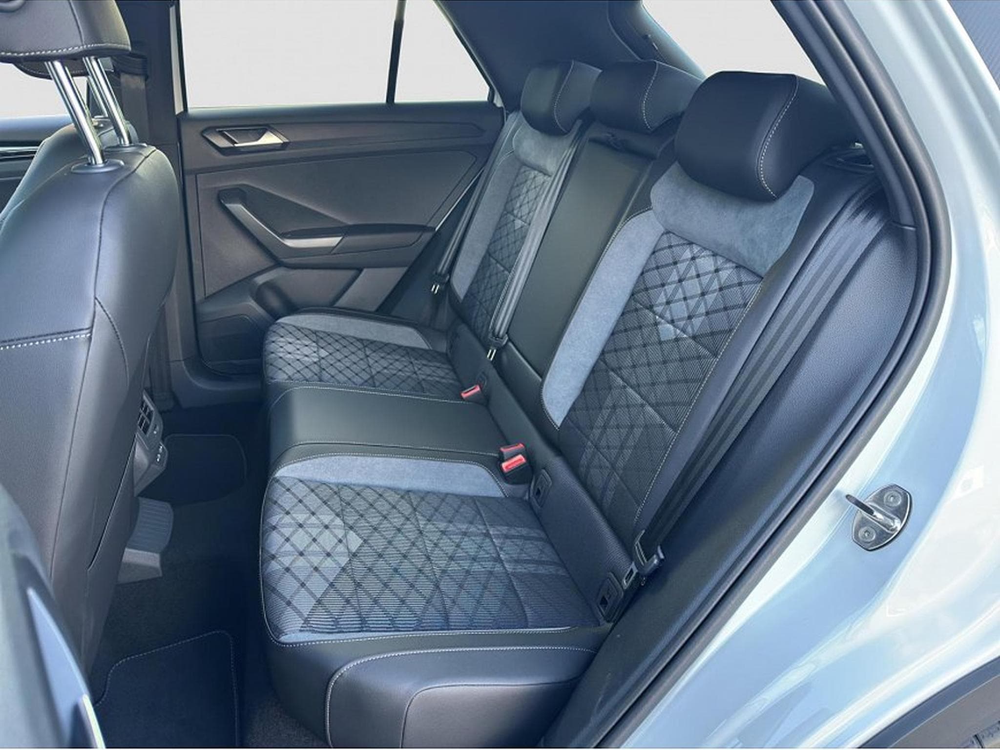 VW T-Roc (2025) - Foto 16