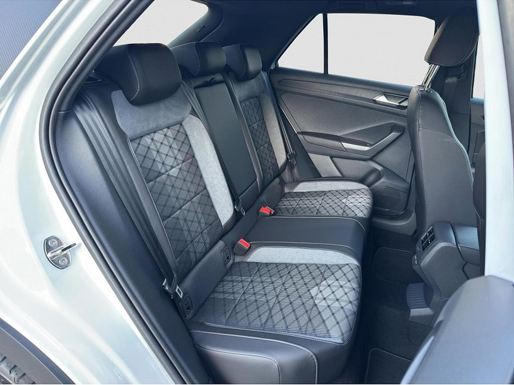 VW T-Roc (2025) - Foto 17