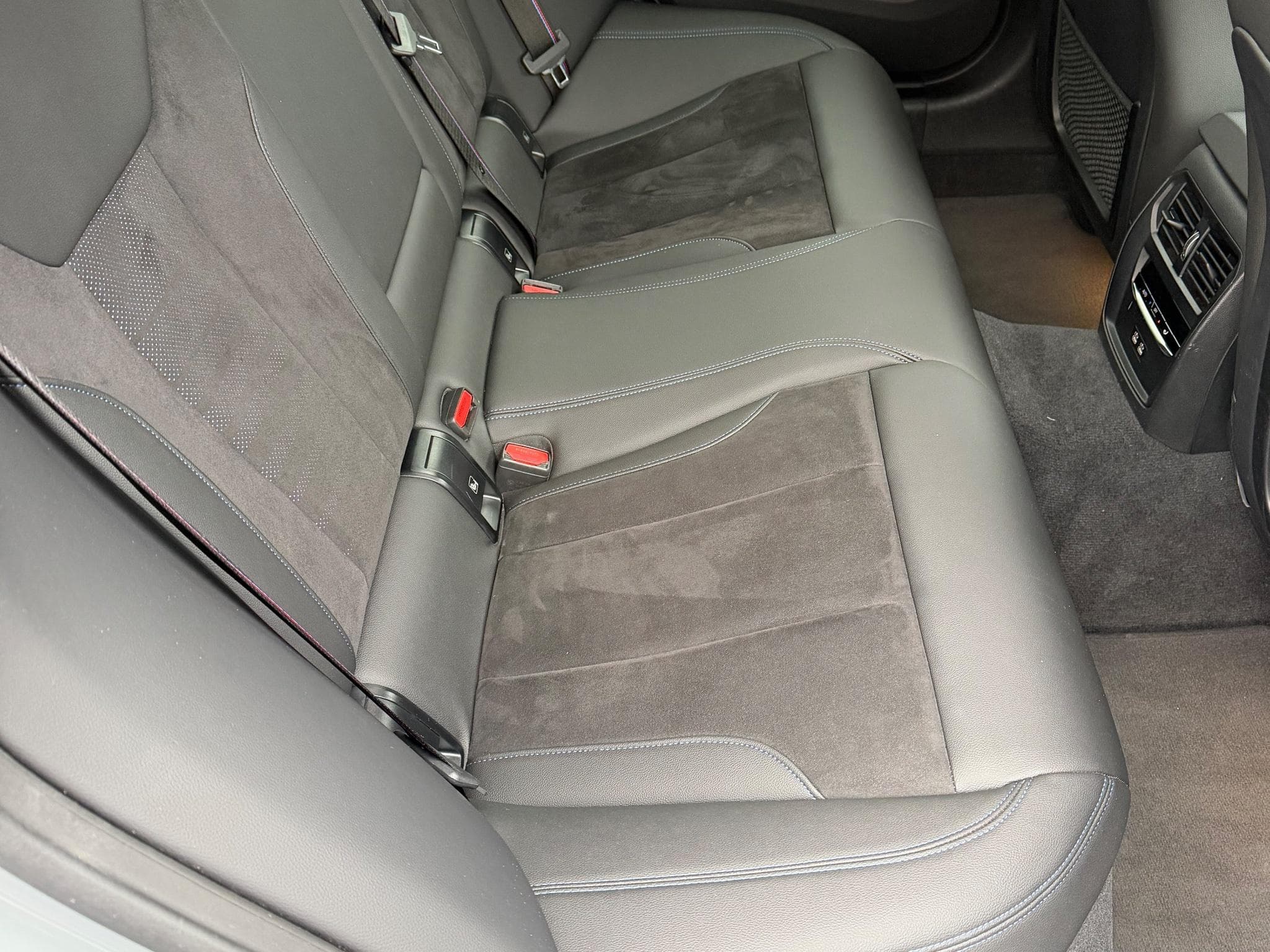 BMW M440 M-Sport Pack Pro  AHK Cam 360 HK Navi pr (2023) - Foto 9