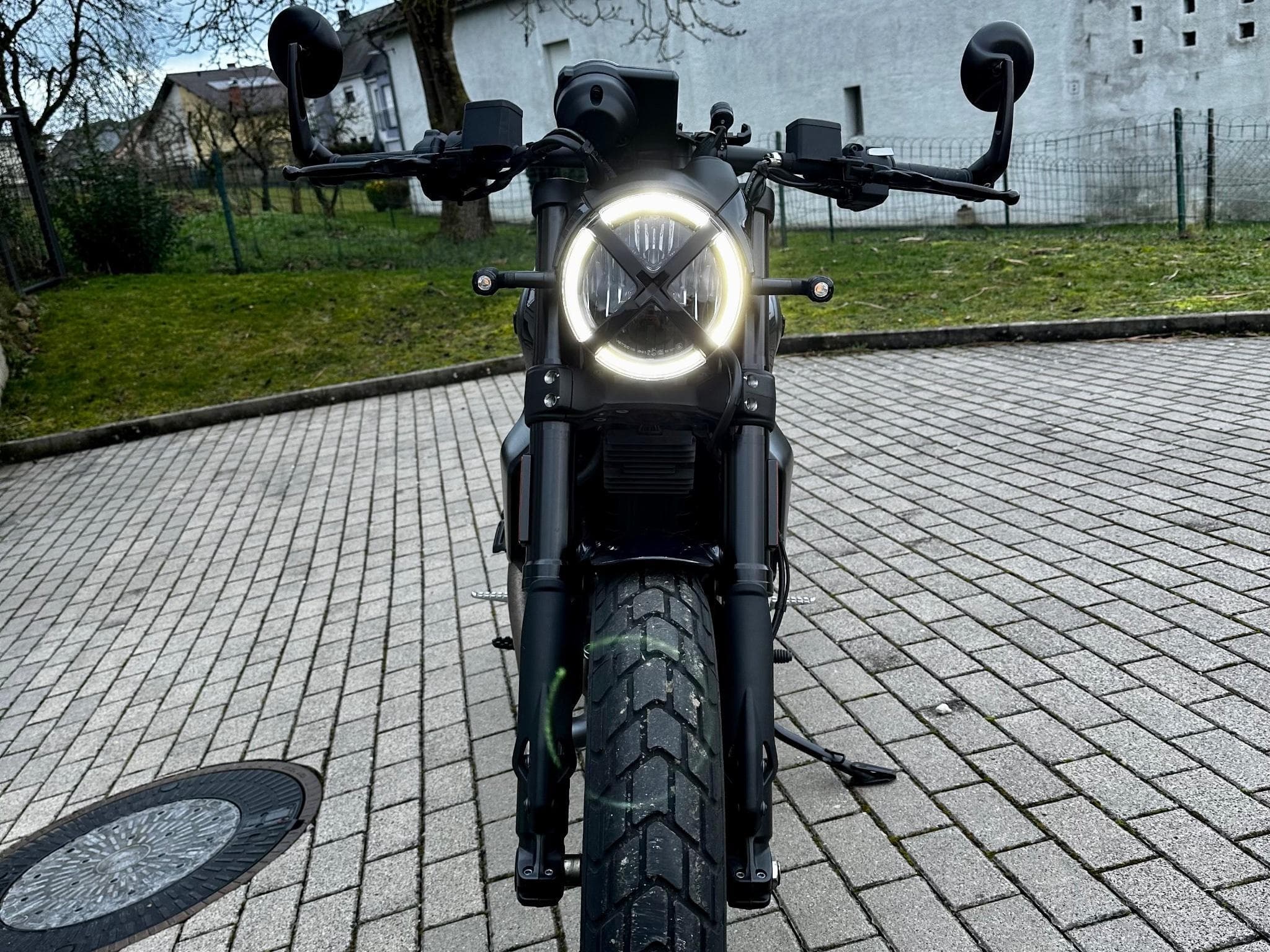 Ducati Scrambler Nightshift (2024) - Foto 7