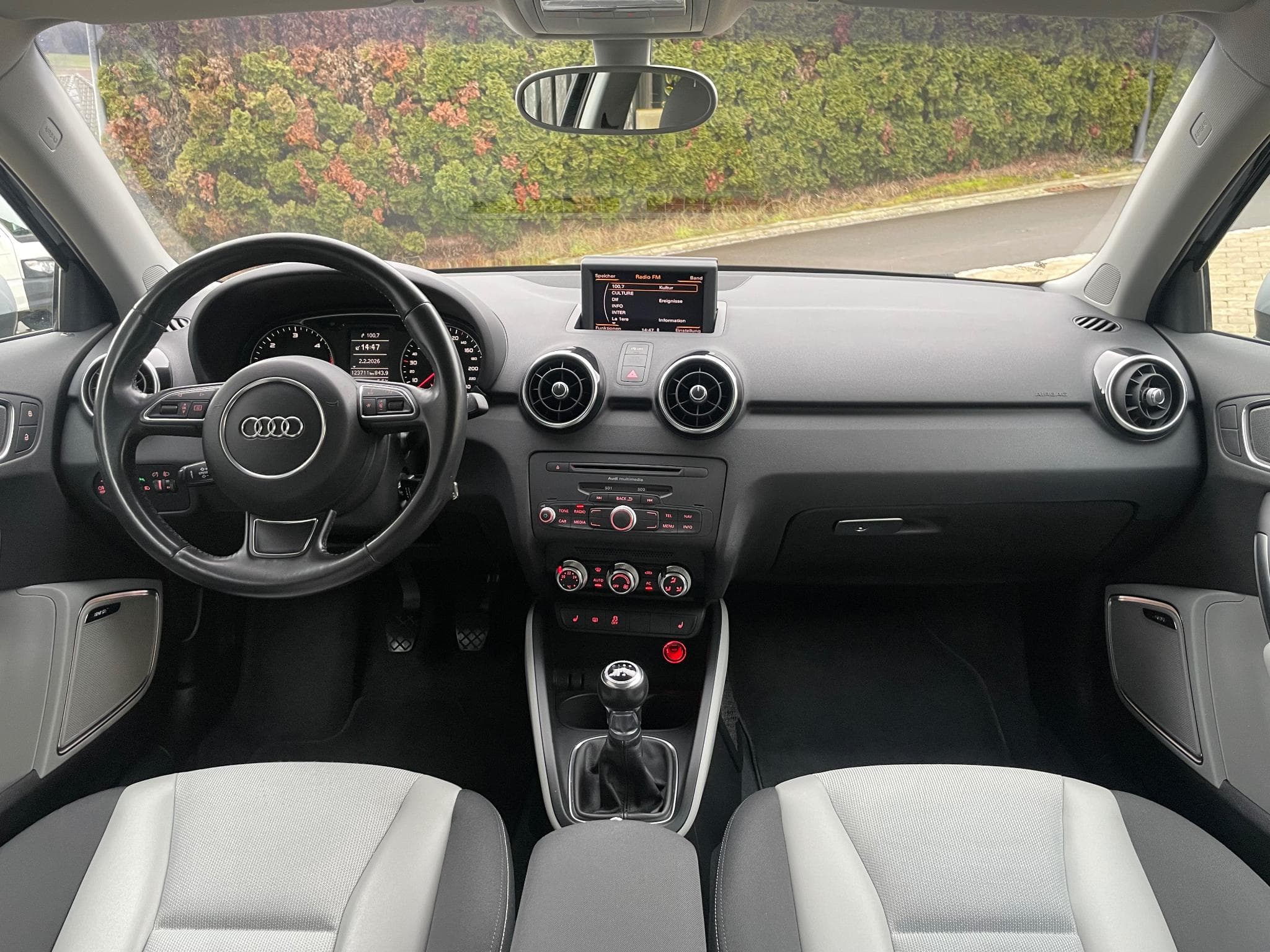Audi A1 1.6 TDI Ambition» Bose Soundsystem (2012) - Photo 7