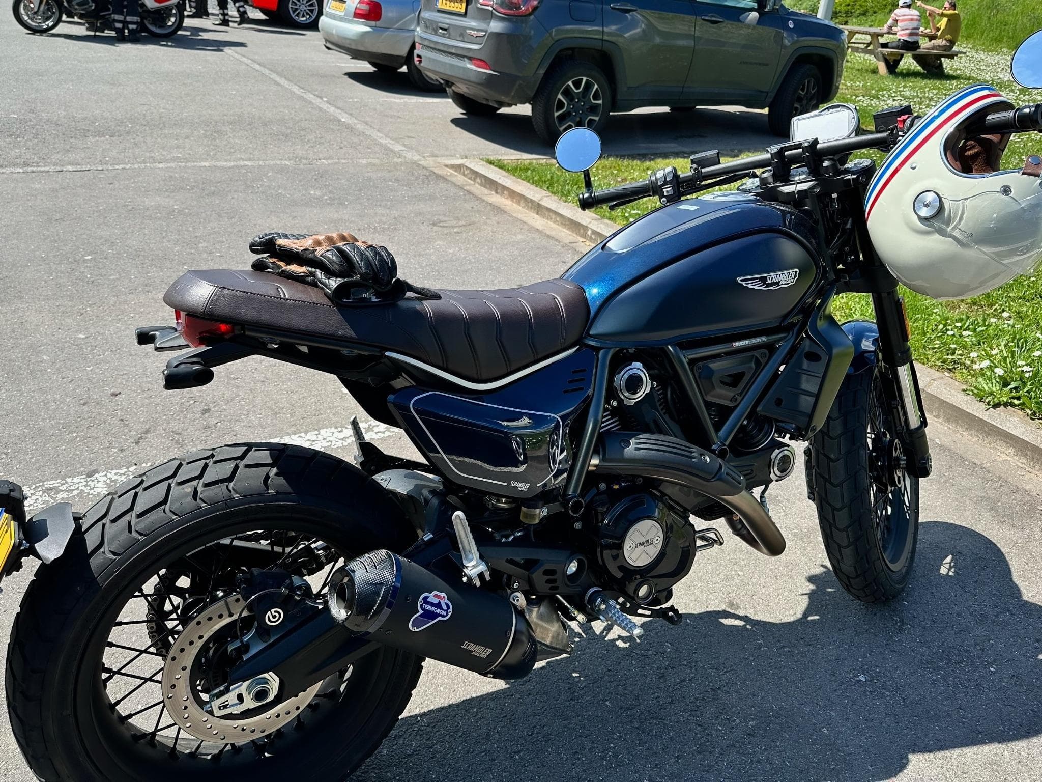 Ducati Scrambler Nightshift (2024) - Foto 9