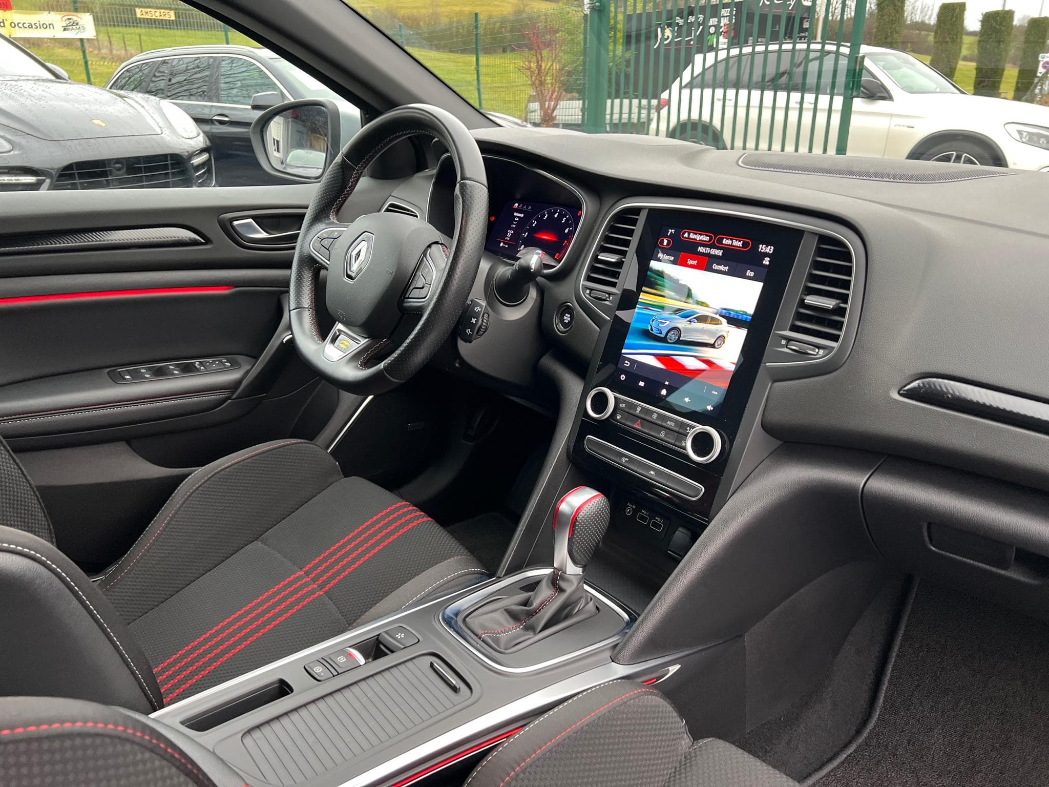 Renault Megane R.S Line TCe 160CV Auto. BOSE (2021) - Photo 11