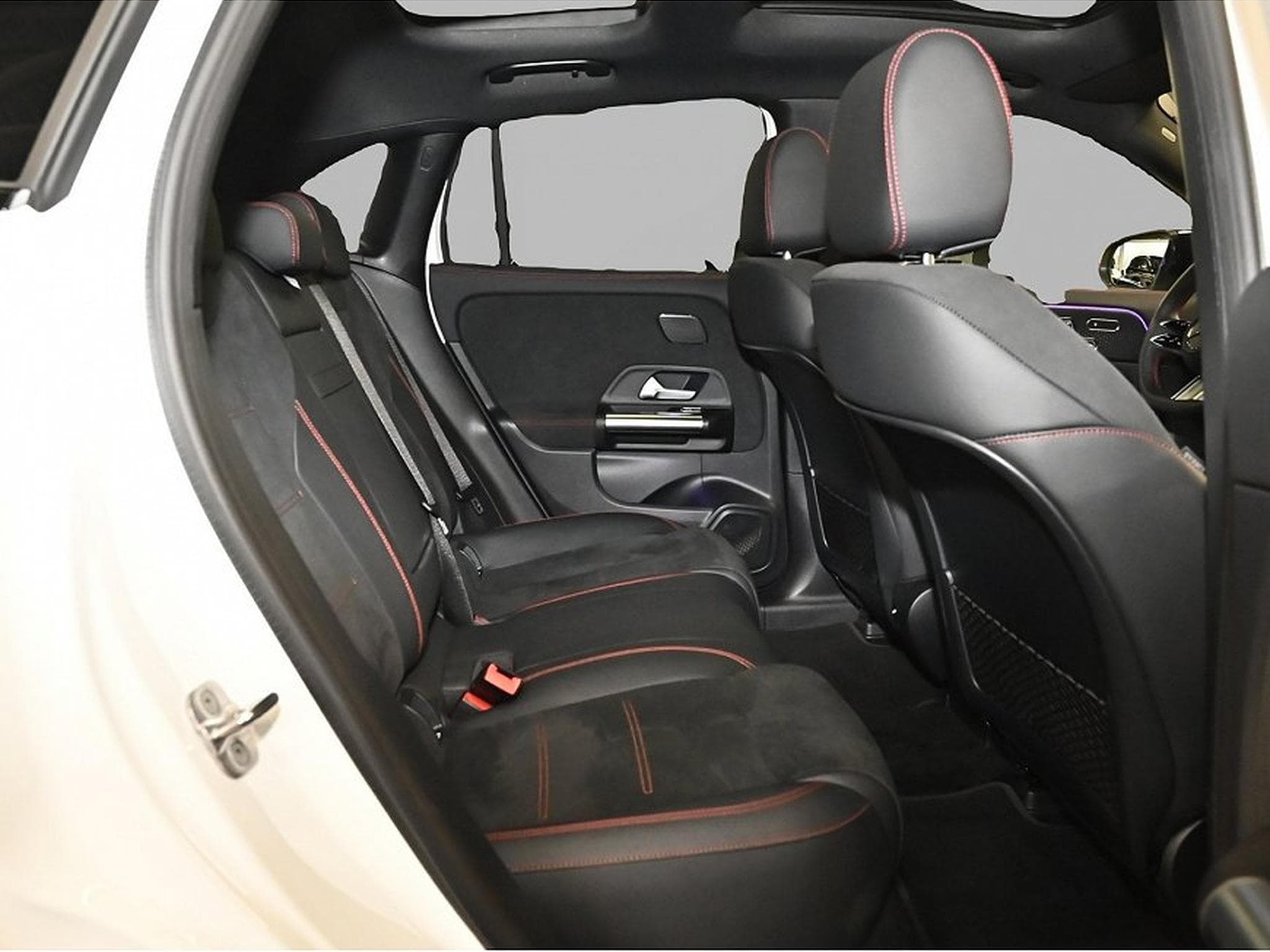 Mercedes EQA (2025) - Photo 4