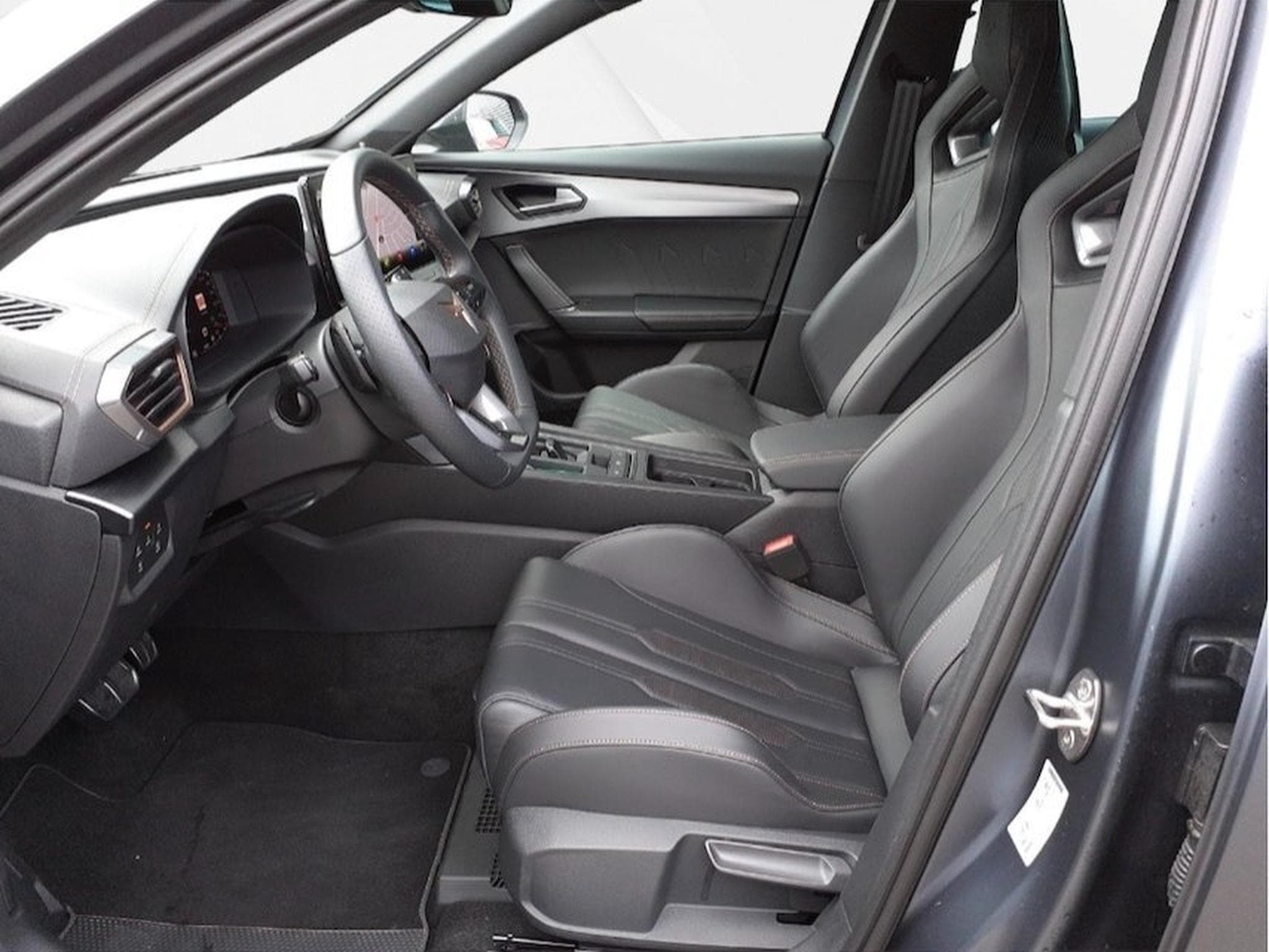 Cupra Formentor VZ5 (2022) - Photo 9