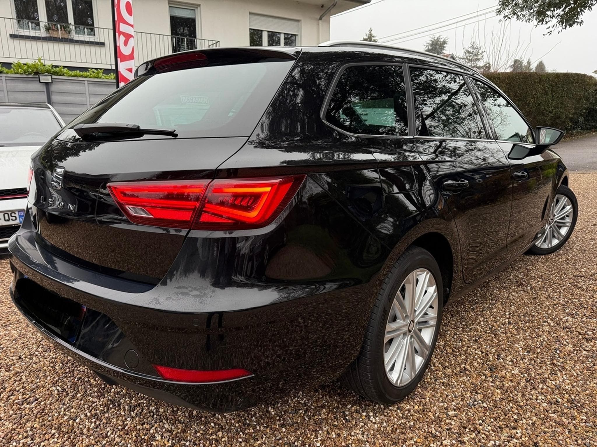 Seat Leon 1.5 TSI 150 XCELENCE DSG (2020) - Foto 4