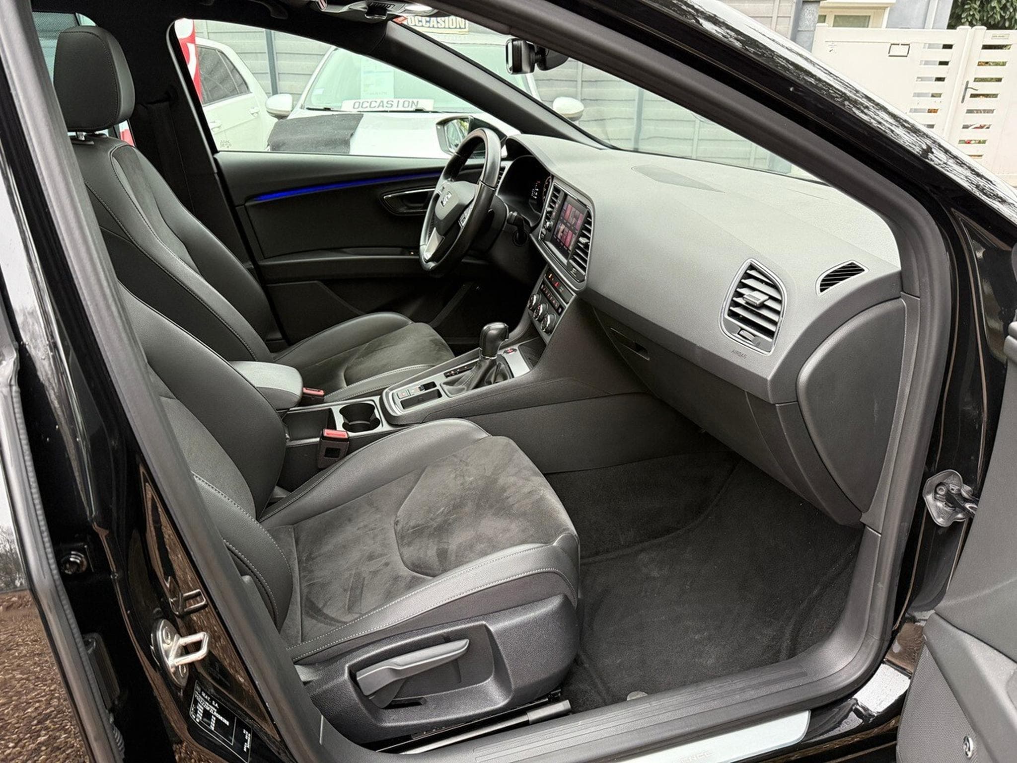 Seat Leon 1.5 TSI 150 XCELENCE DSG (2020) - Foto 14