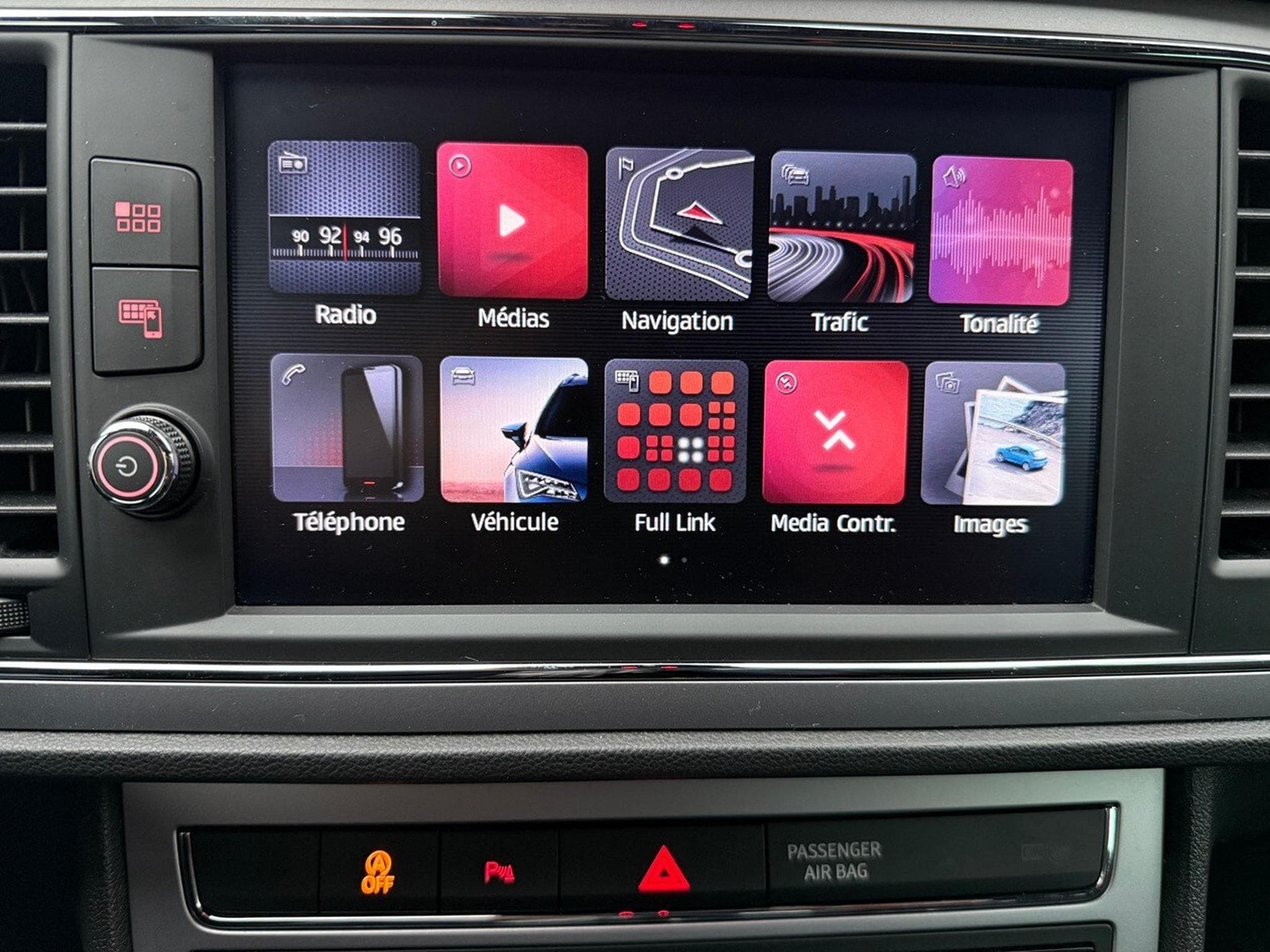 Seat Leon 1.5 TSI 150 XCELENCE DSG (2020) - Foto 11