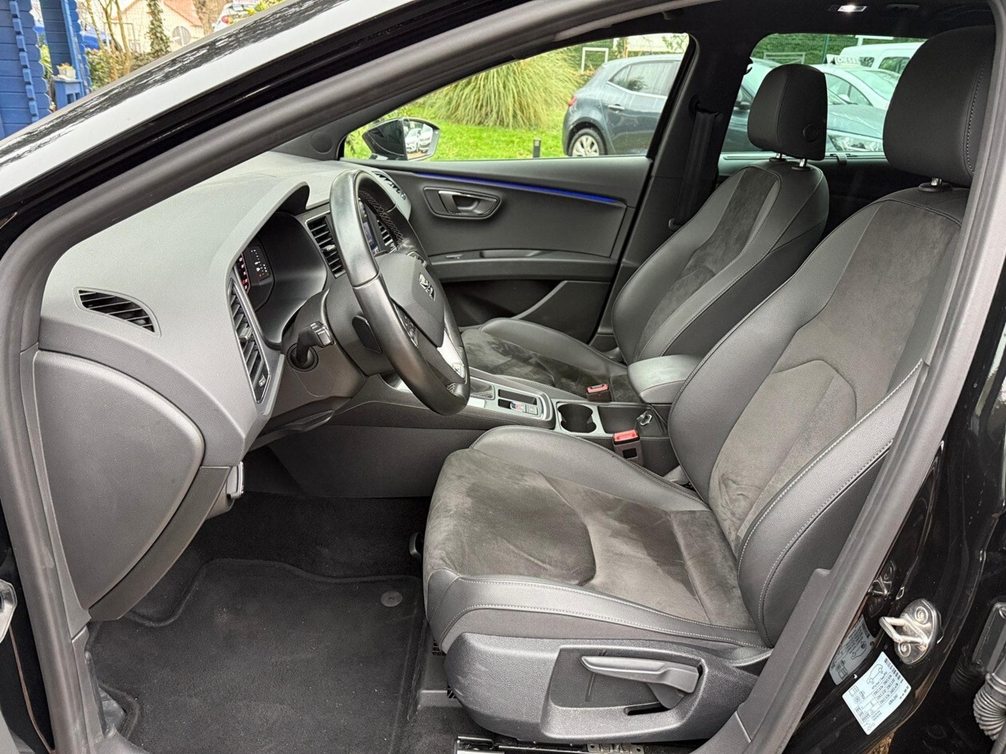 Seat Leon 1.5 TSI 150 XCELENCE DSG (2020) - Foto 6