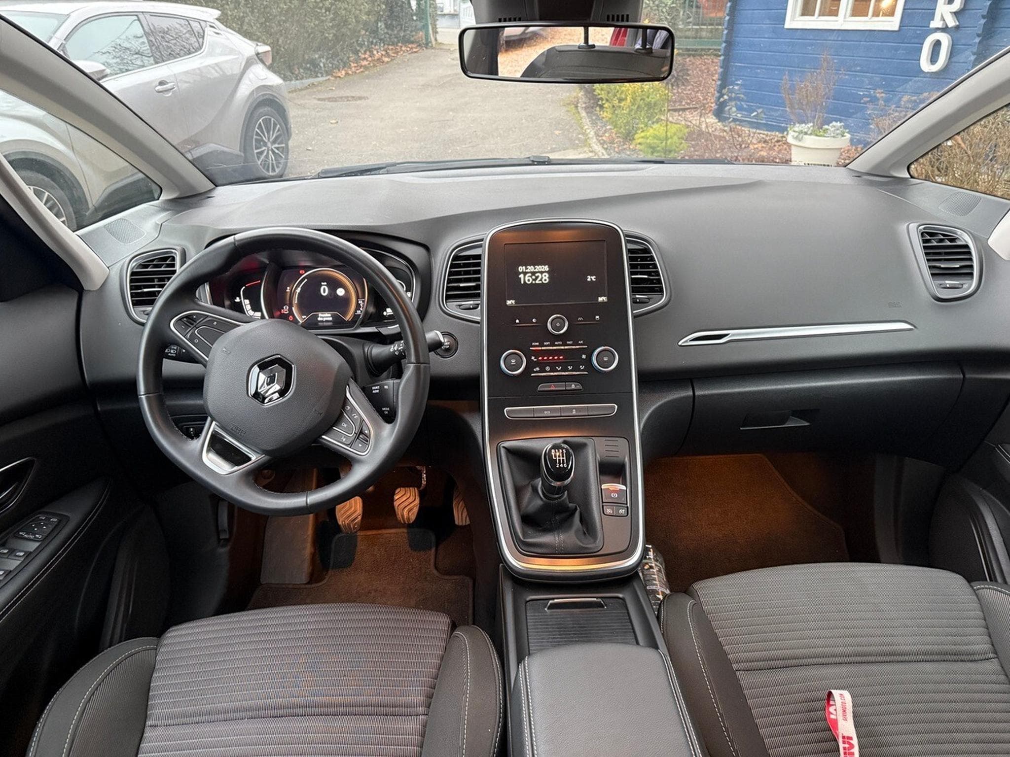 Renault Grand Scenic 1.3 TCE 115 INTENS 5 PL (2020) - Foto 5