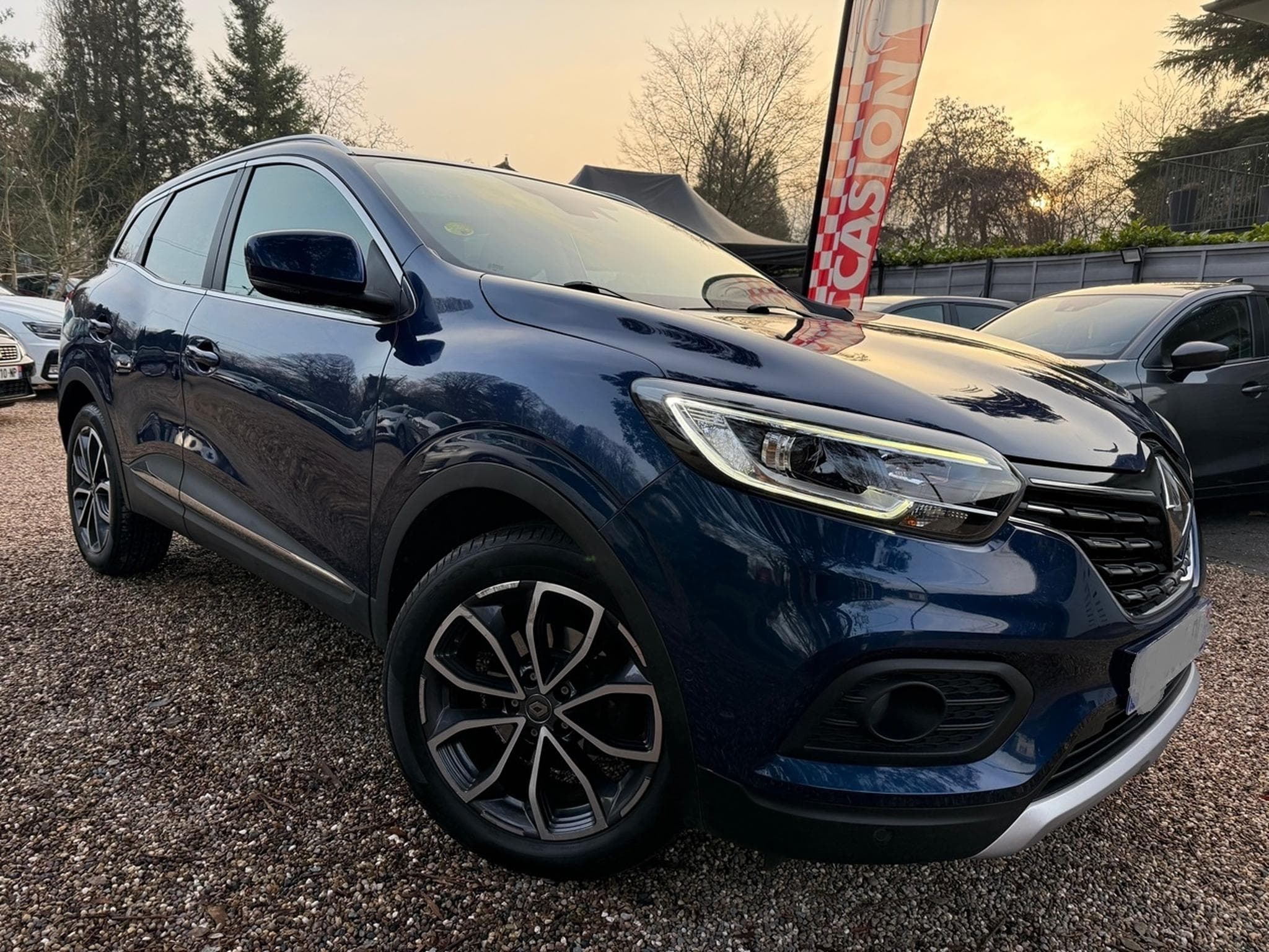 Renault Kadjar 1.5 Blue dCi 115ch Wave EDC (2019) - Foto 2