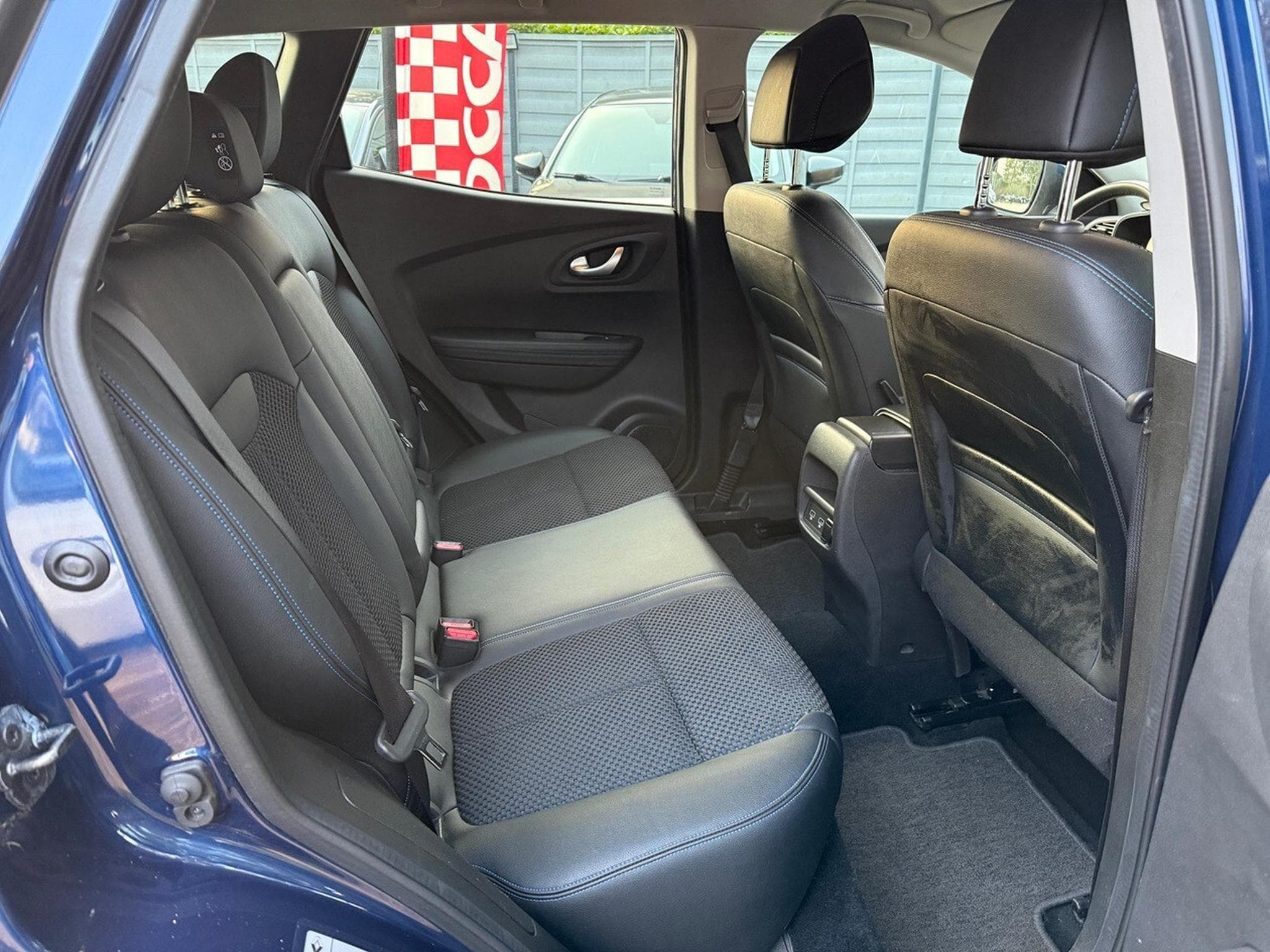 Renault Kadjar 1.5 Blue dCi 115ch Wave EDC (2019) - Foto 11