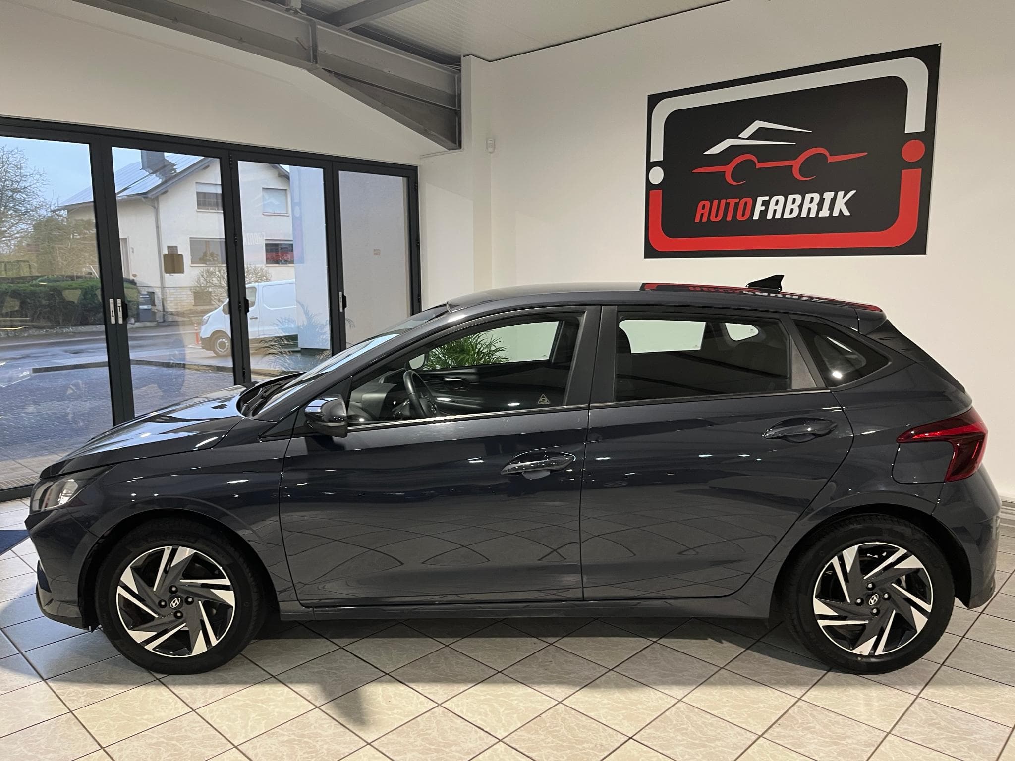 Hyundai i20 1.0 T-GDI 48V TECHNO (2021) - Photo 9