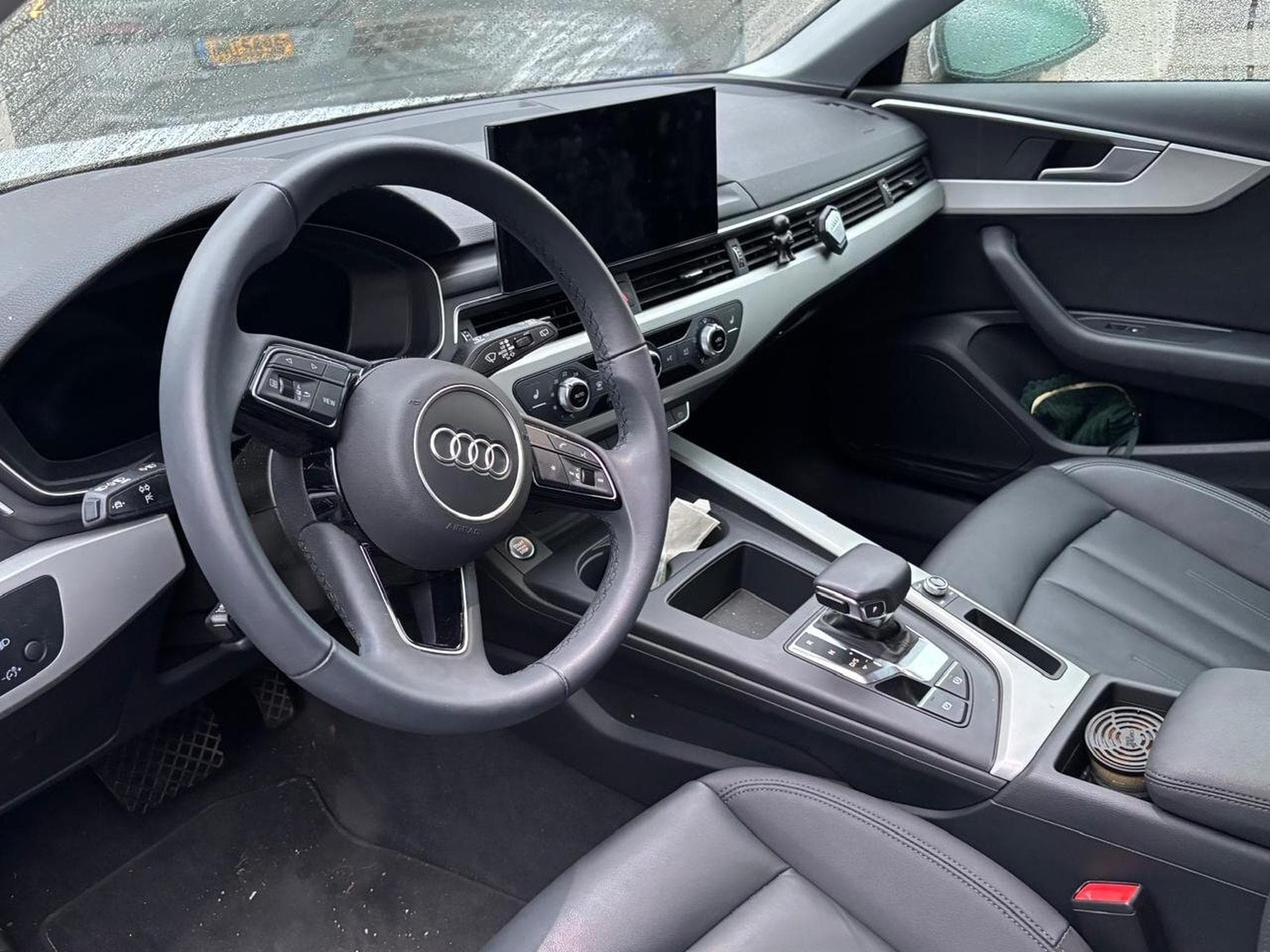 Audi A4 Audi 4avant S LINE (2023) - Photo 3