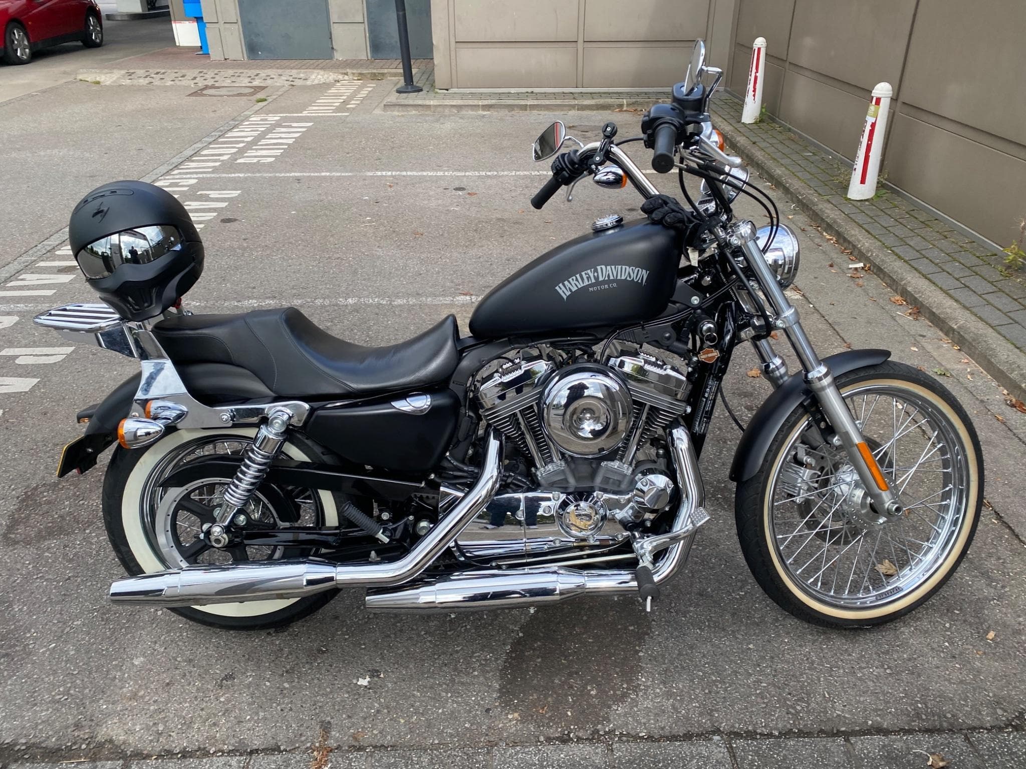 Harley-Davidson Sportster XL 1200 - 72 (2013) - Photo 1