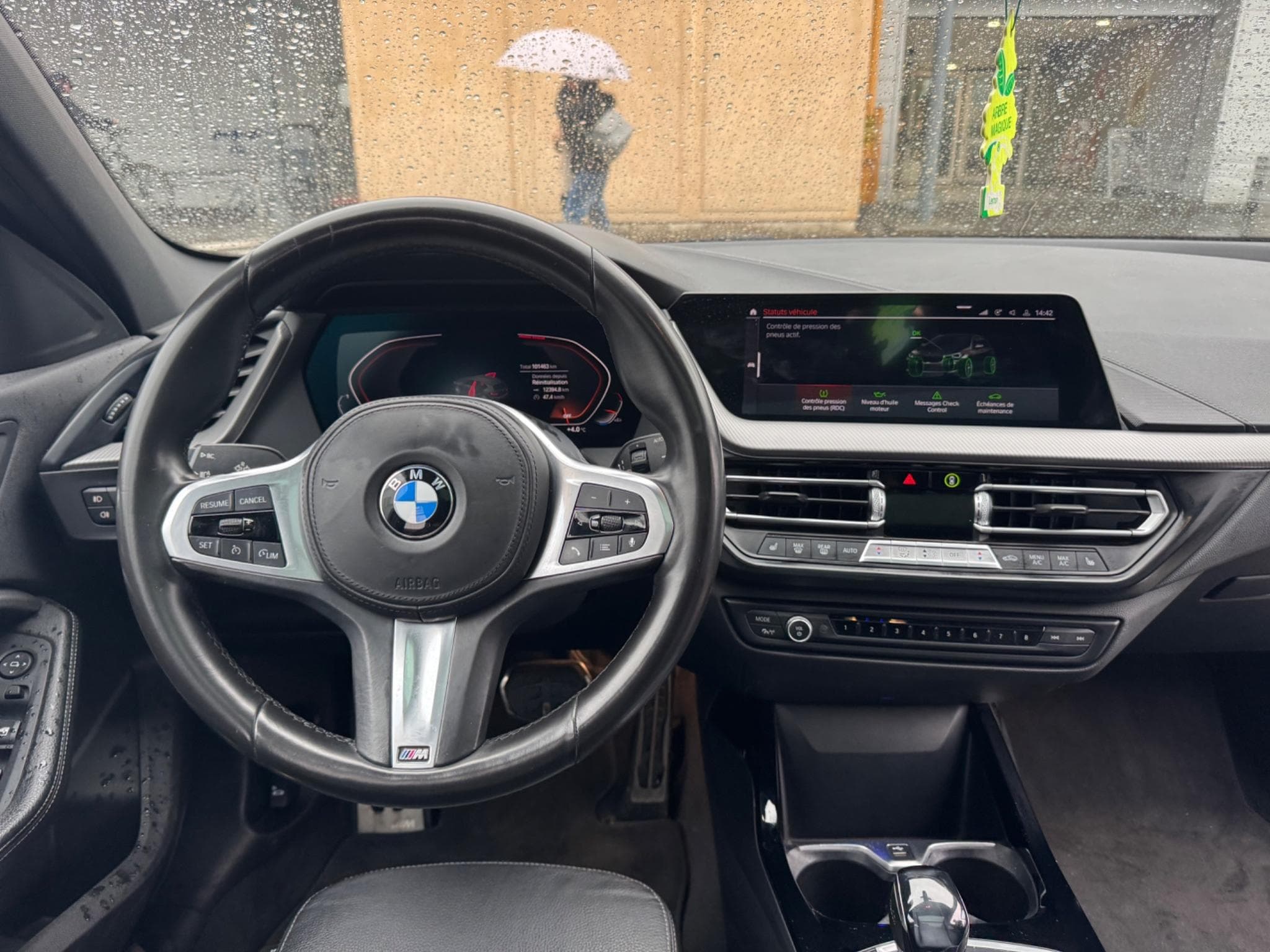 BMW 118 Pack M (2020) - Photo 8